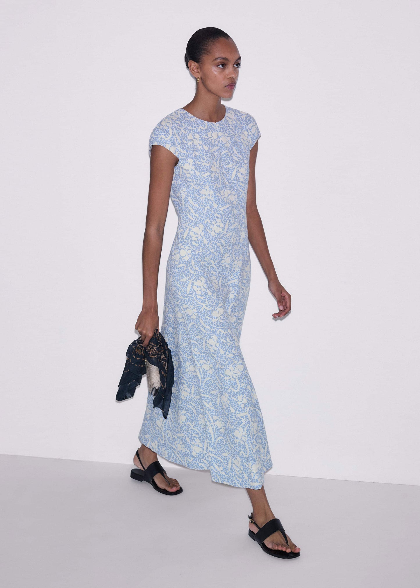 ME and EM Clothing Blue Speckled Bloom Print Fit+Flare Maxi Dress