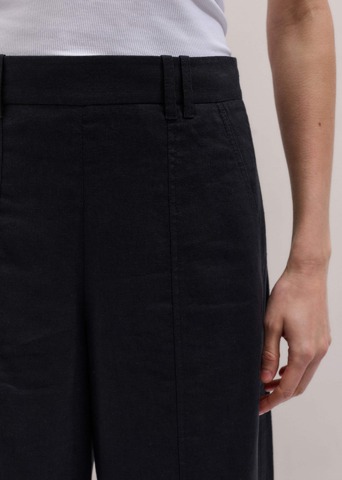 ME and EM Clothing Black Crop Wide-Leg Pant