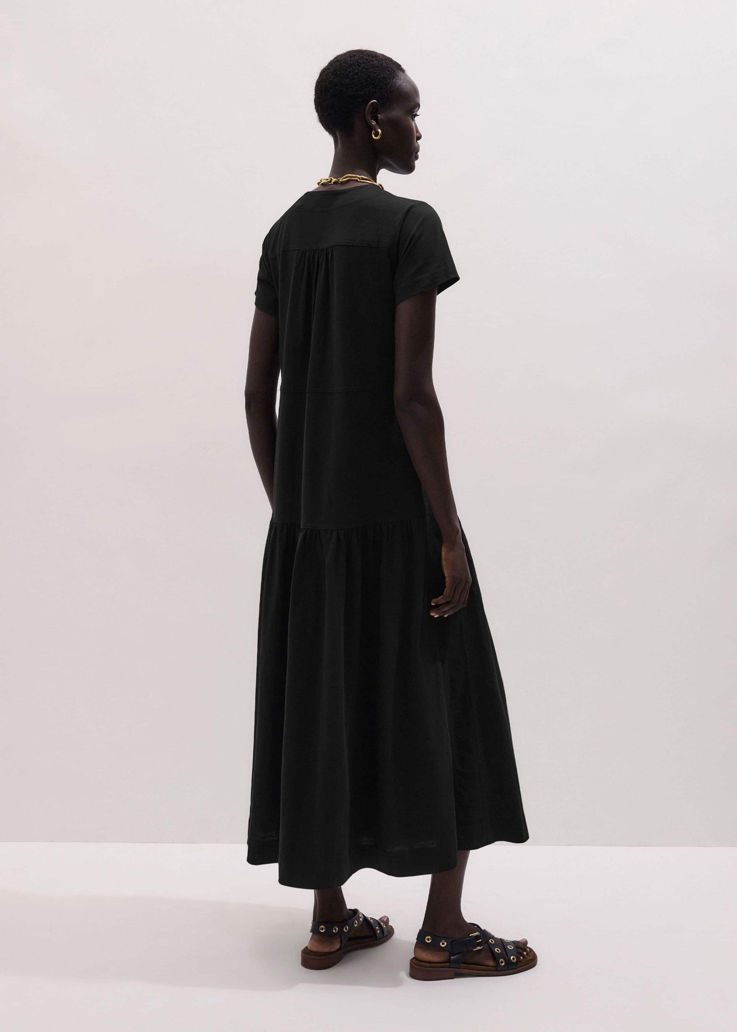 ME and EM Clothing Black A-Line Tiered Maxi Dress