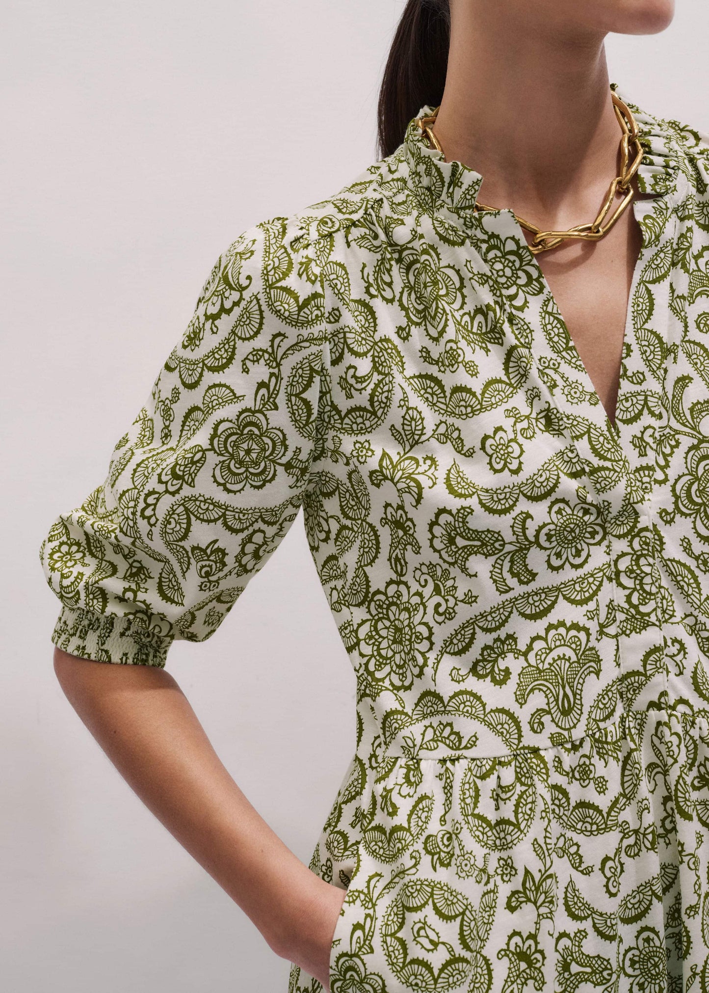 ME and EM Clothing Green Entangled Lace Print Tiered Short Dress