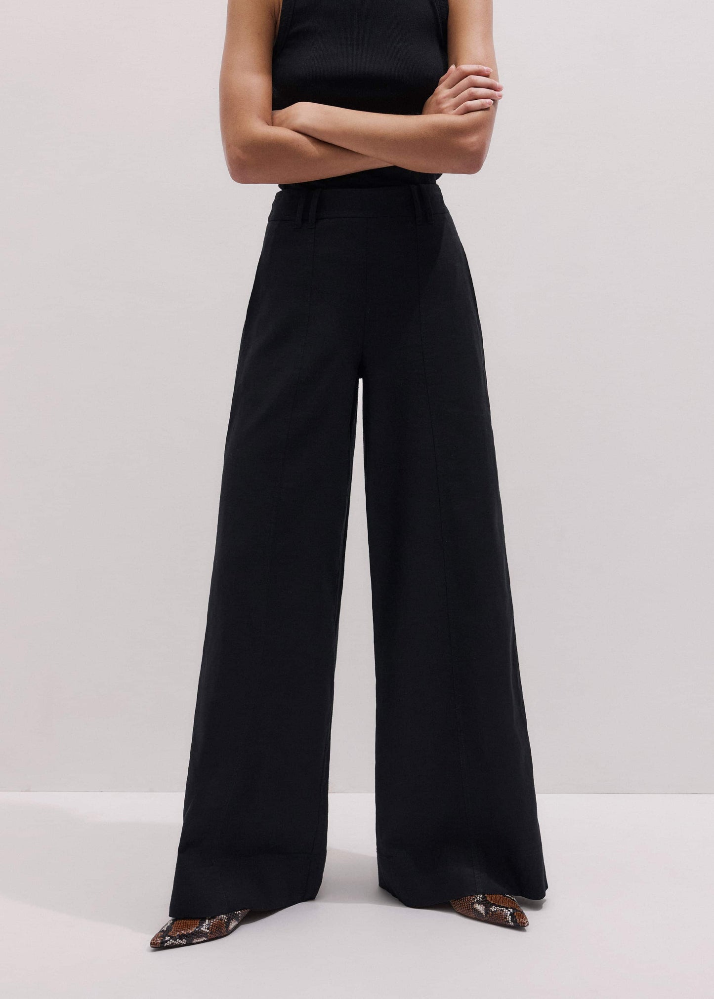 ME and EM Clothing Black Wide-Leg Pant