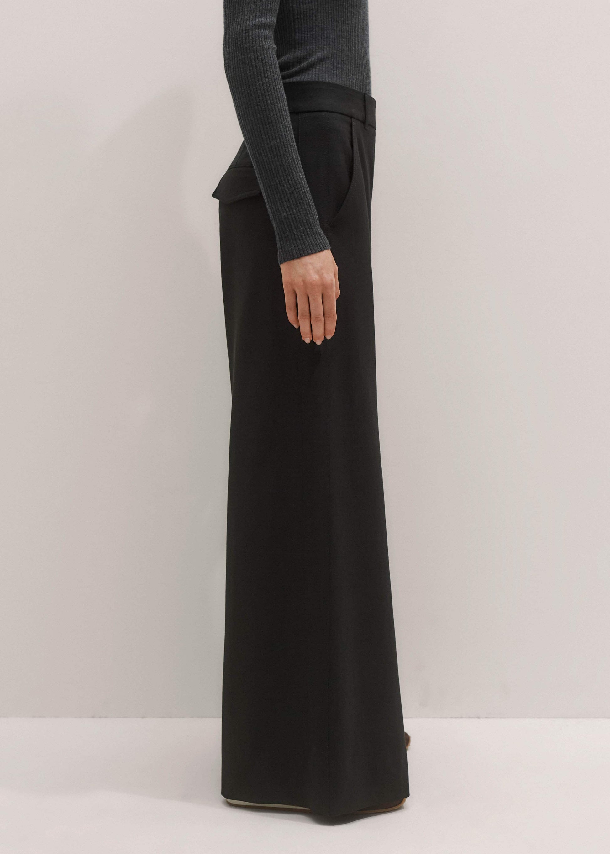ME and EM Clothing Black Wide-Leg Pant