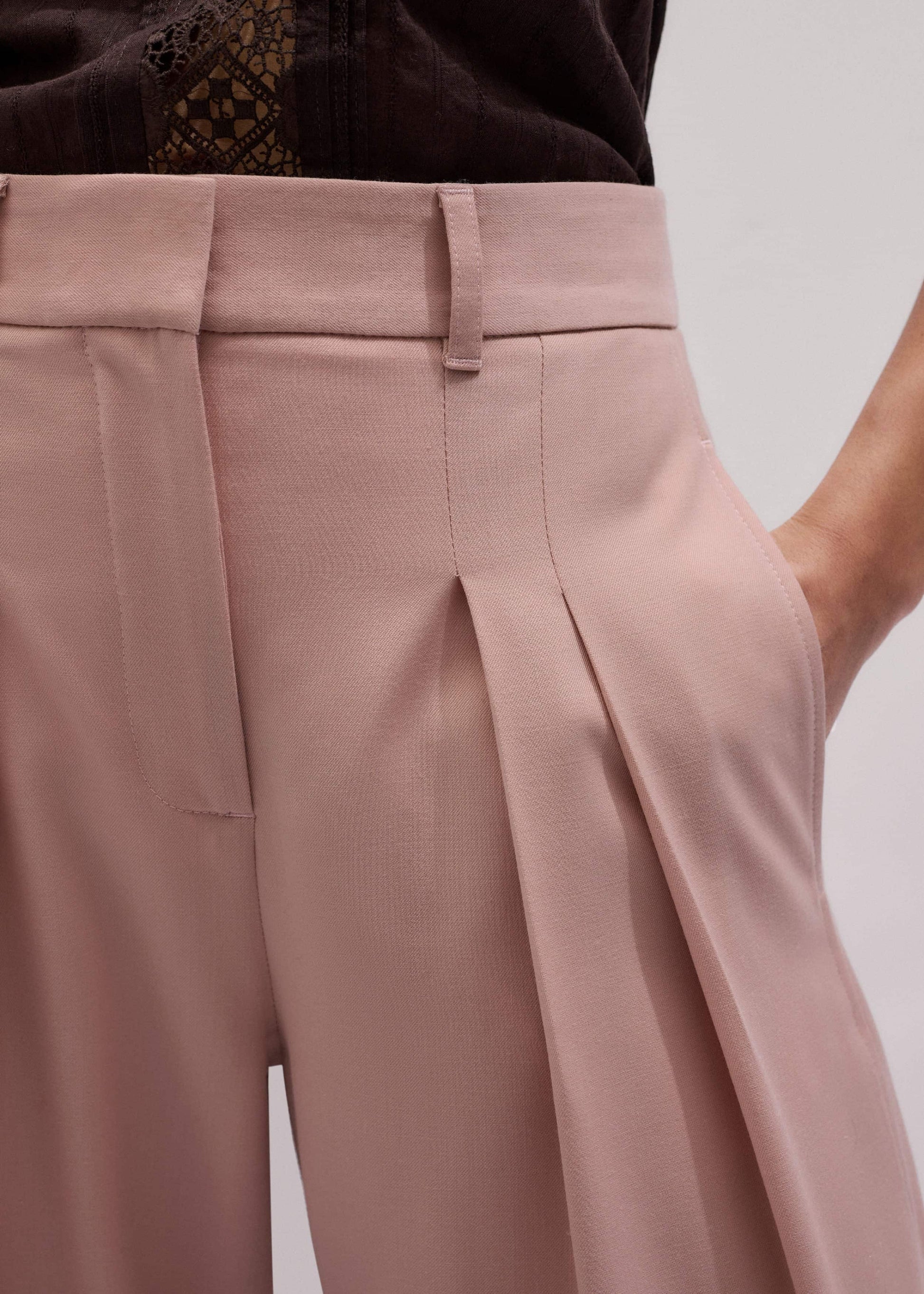ME and EM Clothing Pink Pleat Wide-Leg Pant