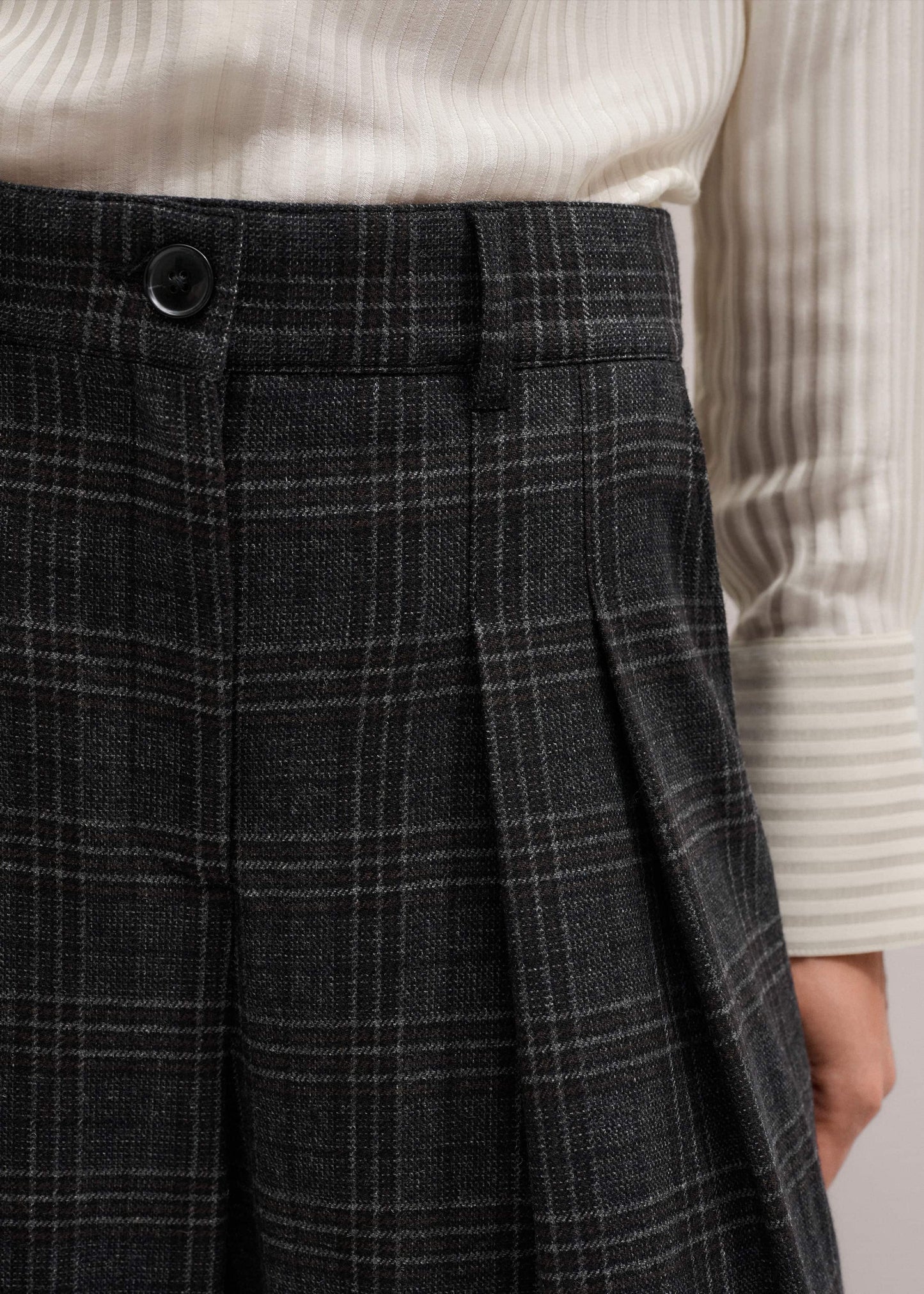 ME and EM Clothing Gray Wool Wide-Leg Double Pleat Trouser