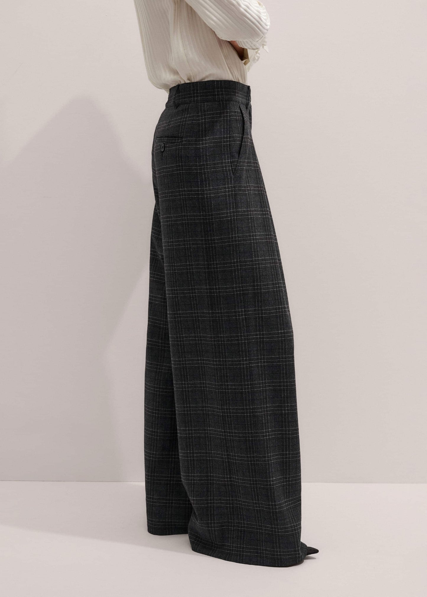 ME and EM Clothing Gray Wool Wide-Leg Double Pleat Trouser