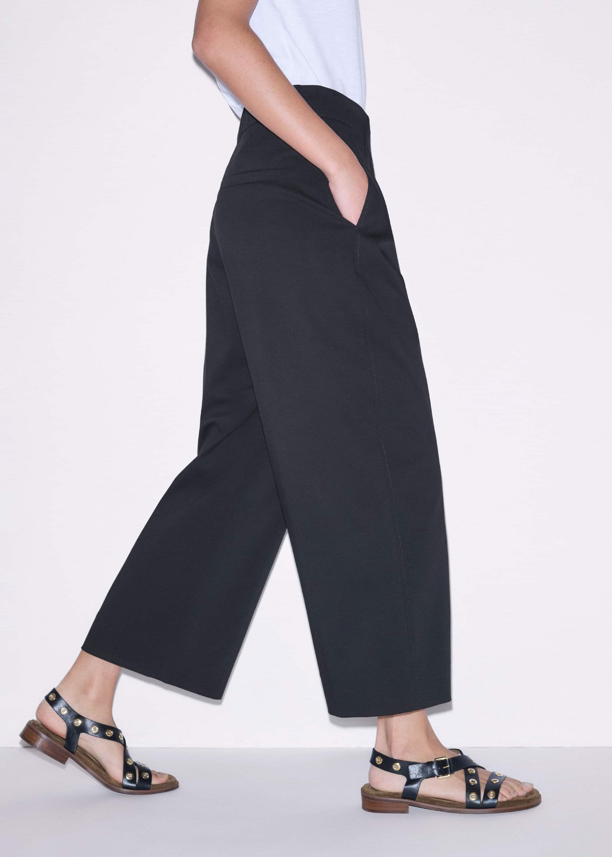 ME and EM Clothing Black Straight Crop Pleat Front Pant