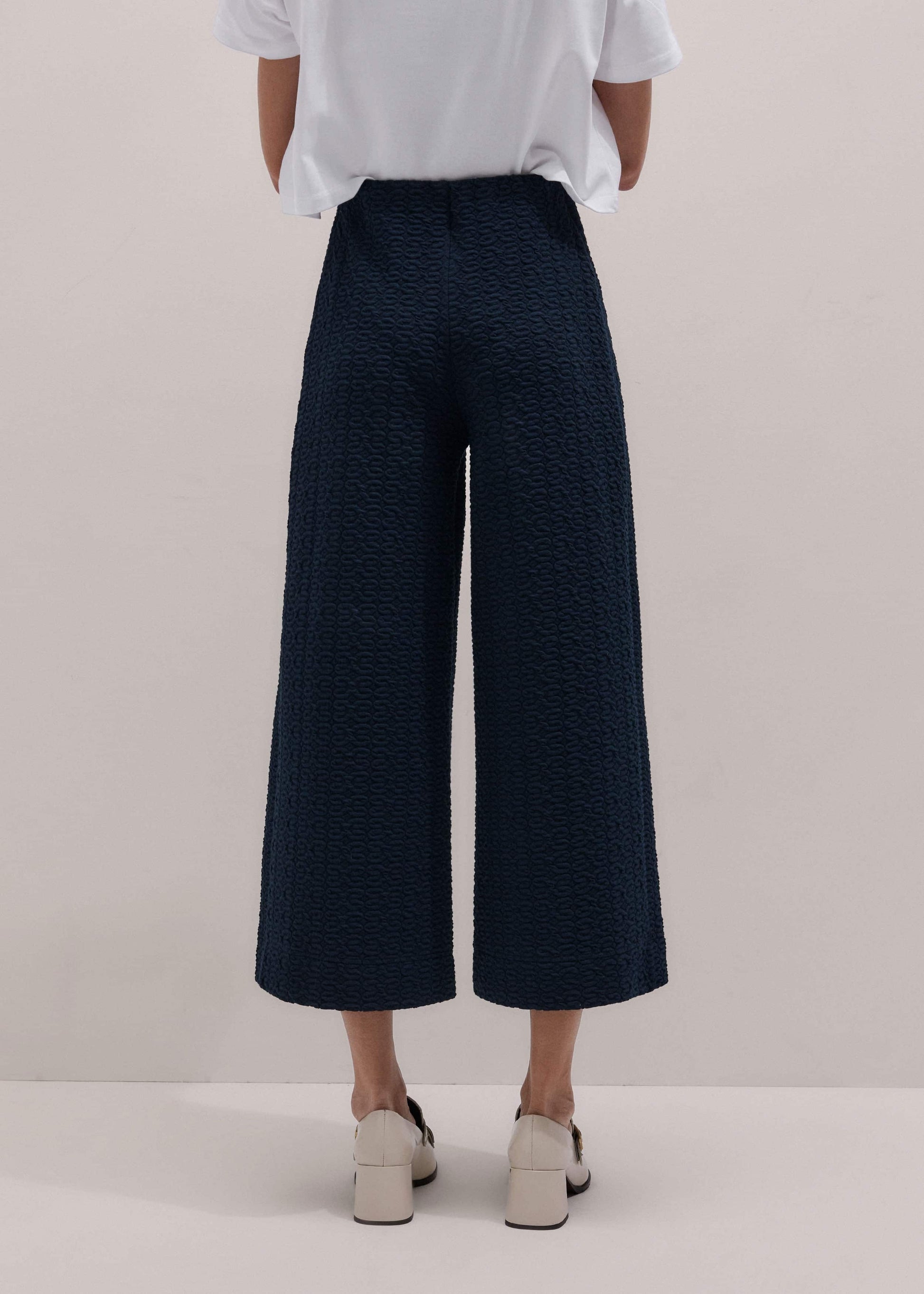 ME and EM Clothing Navy Curling Cross Jacquard Cropped Pant