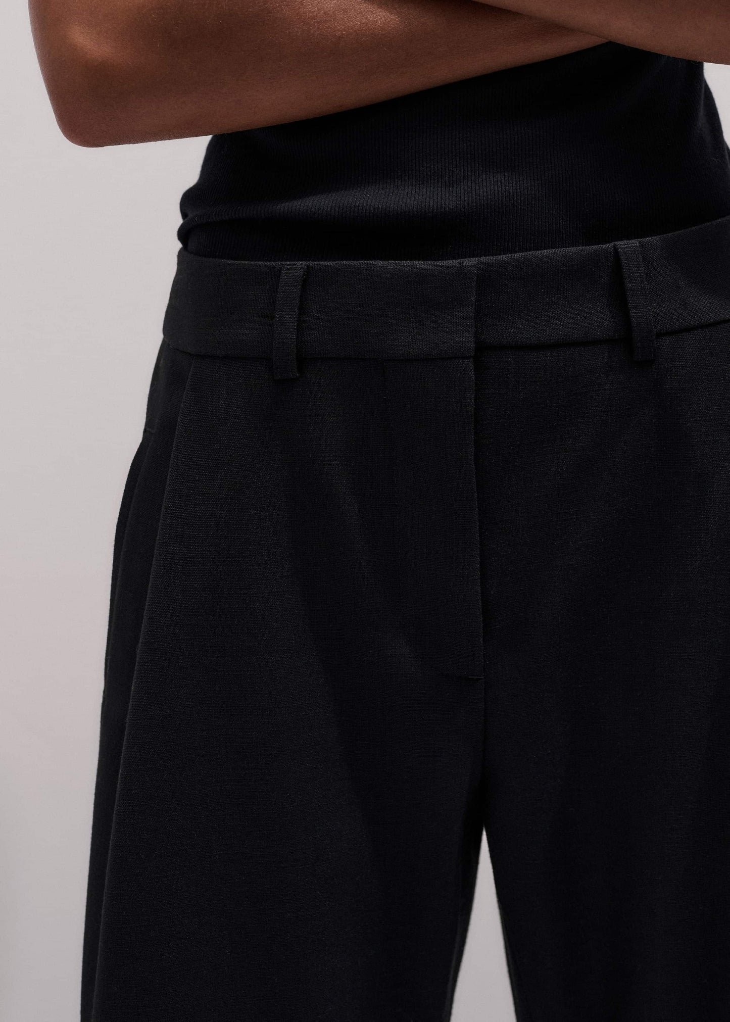 ME and EM Clothing Black Clever Tapered Pant
