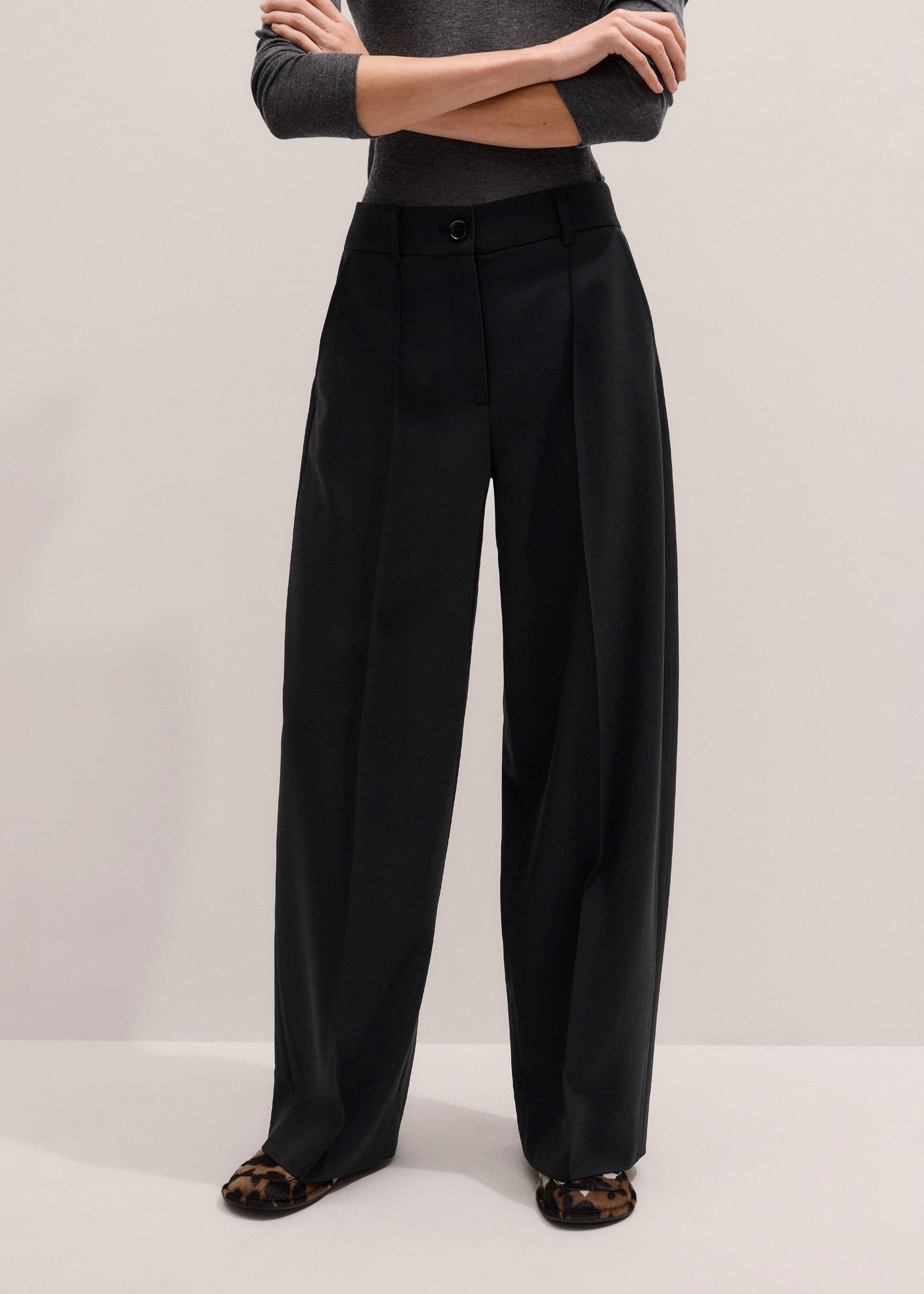 ME and EM Clothing Black Pintuck Taper Pant