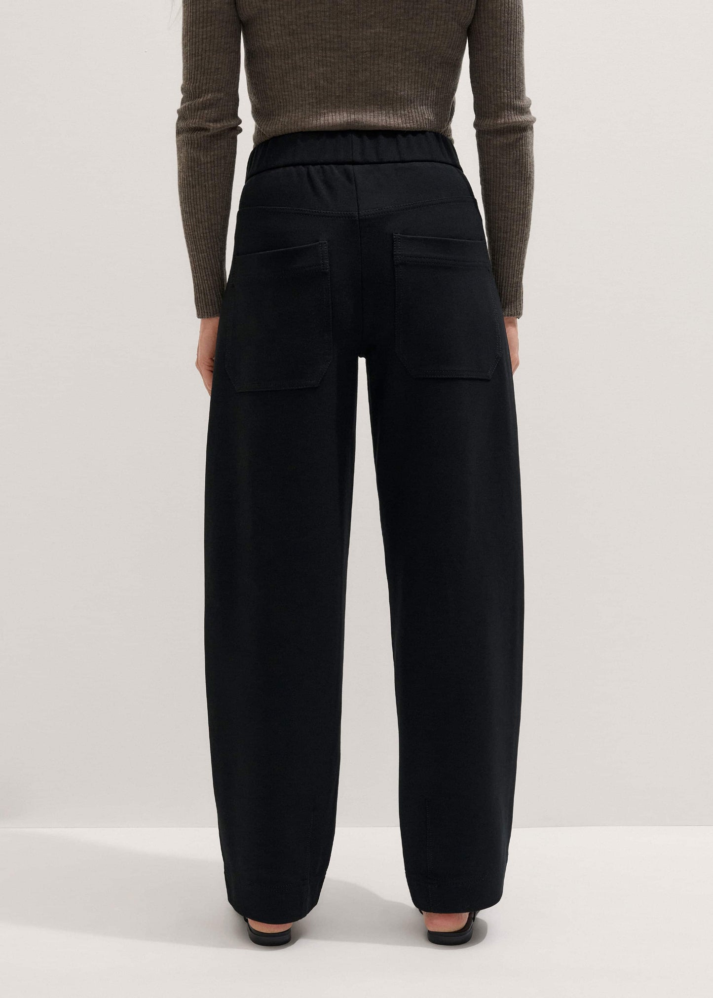 ME and EM Clothing Black Luxe Travel Tailoring Barrel-Leg Pant