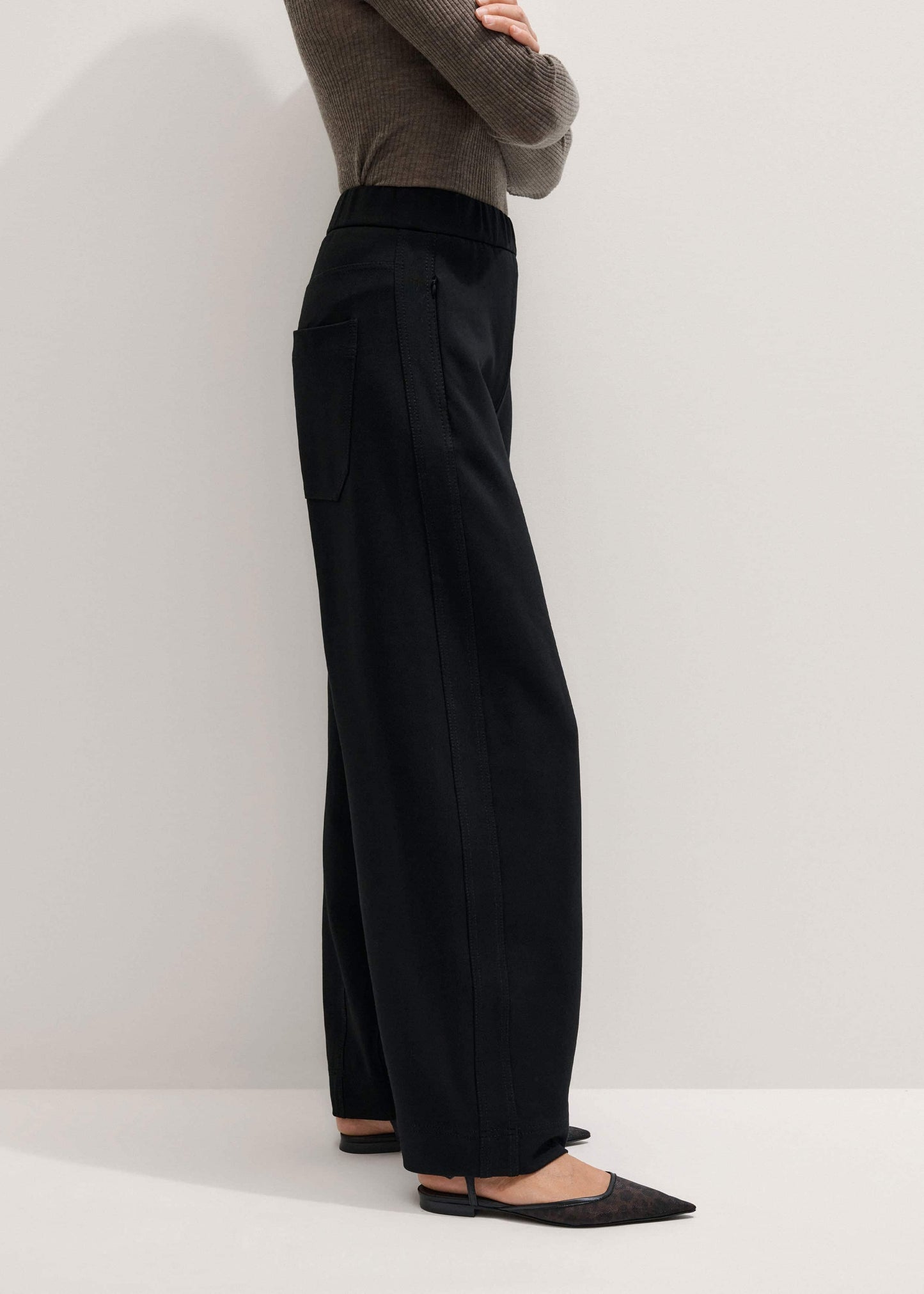 ME and EM Clothing Black Luxe Travel Tailoring Barrel-Leg Pant