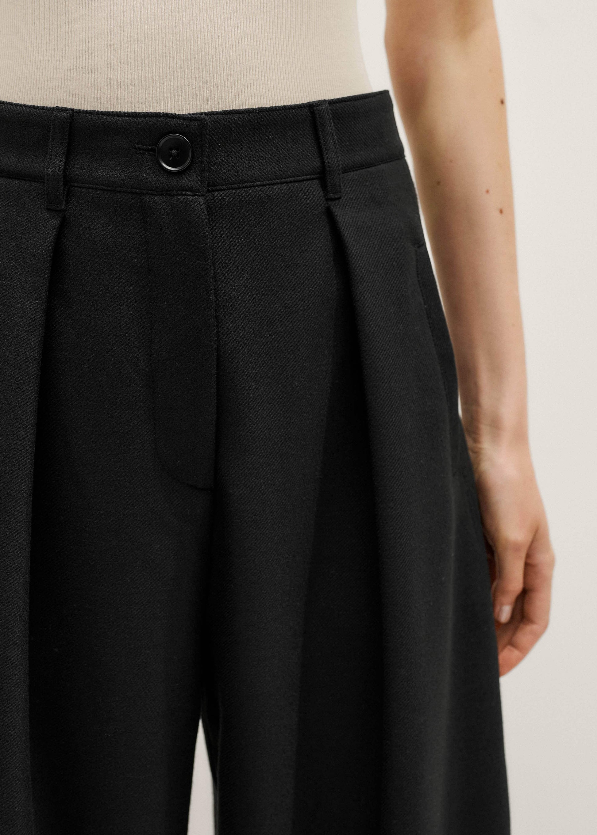 ME and EM Clothing Black Barrel Leg Pant