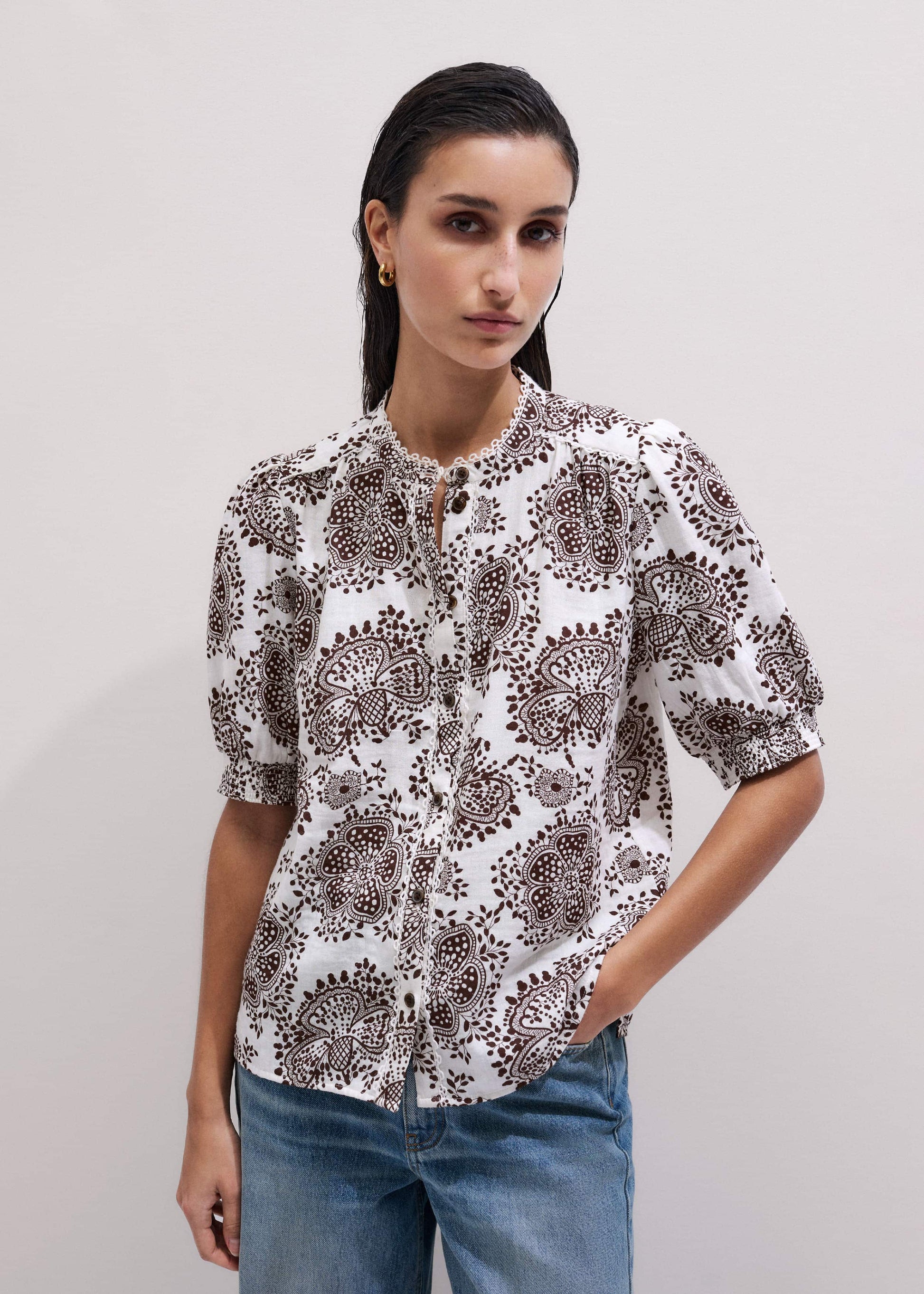 ME and EM Clothing White Cheesecloth In-Full-Bloom Print Straight Blouse