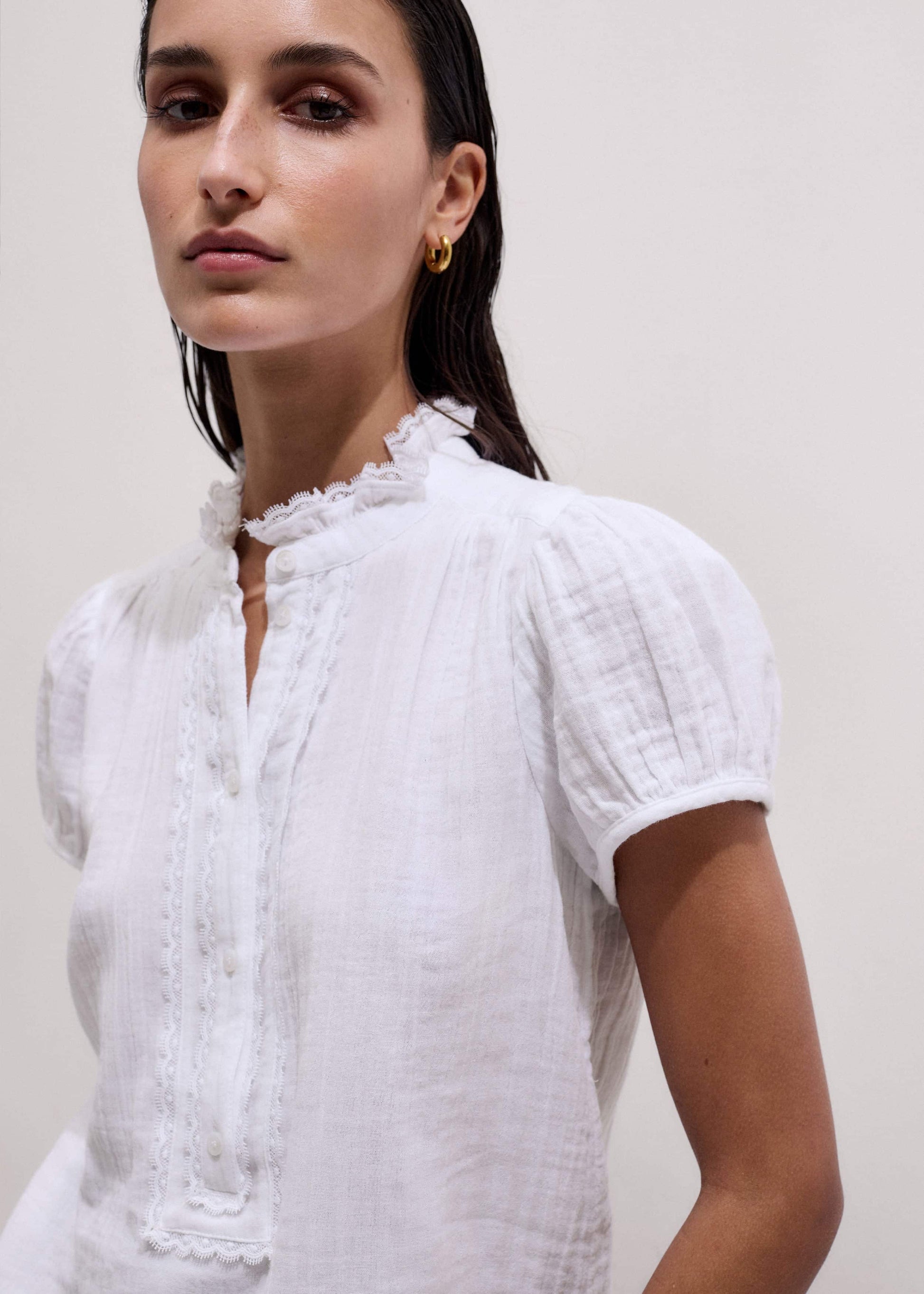 ME and EM Clothing White Straight Cheesecloth Cap-Sleeve Blouse