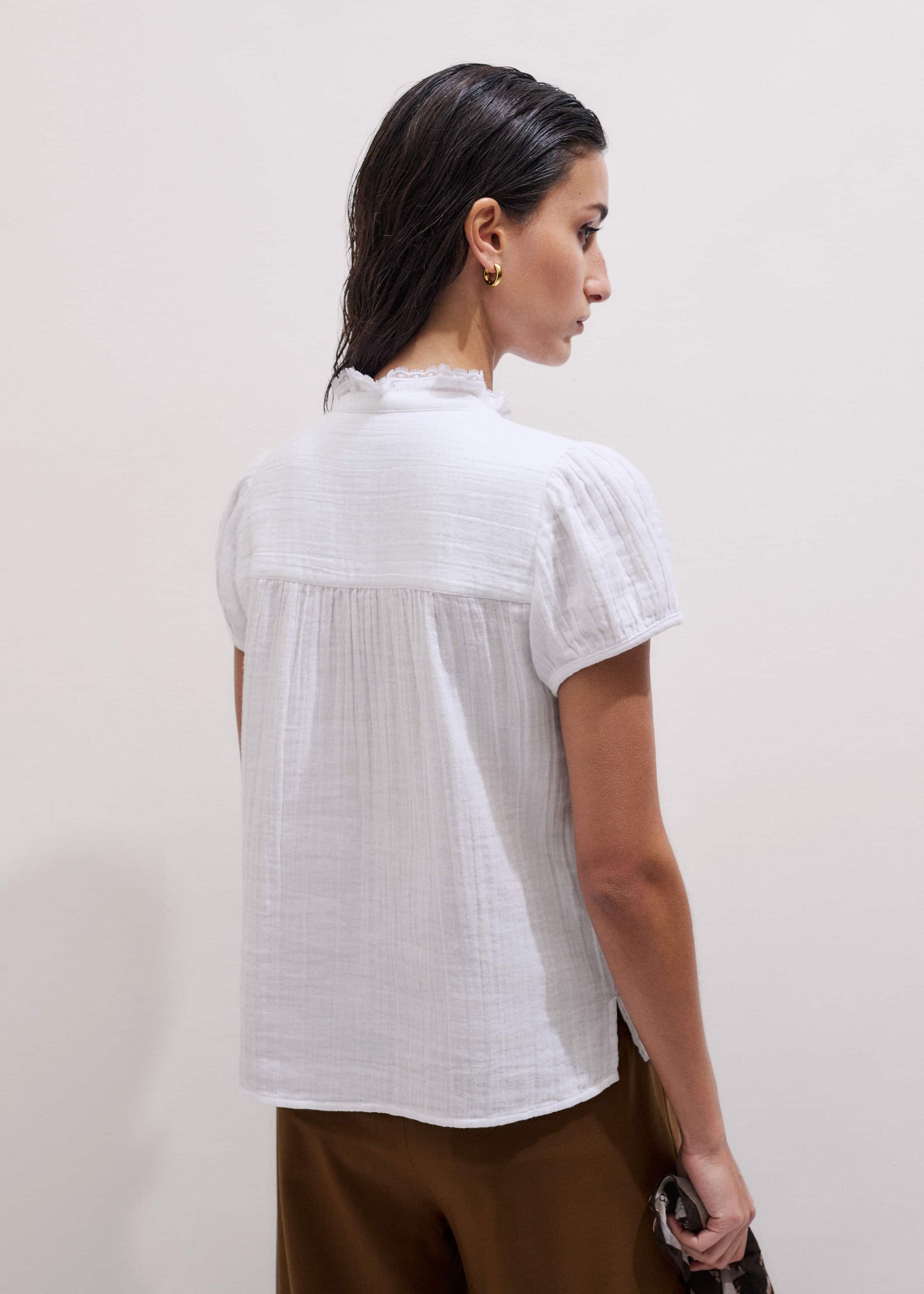 ME and EM Clothing White Straight Cheesecloth Cap-Sleeve Blouse
