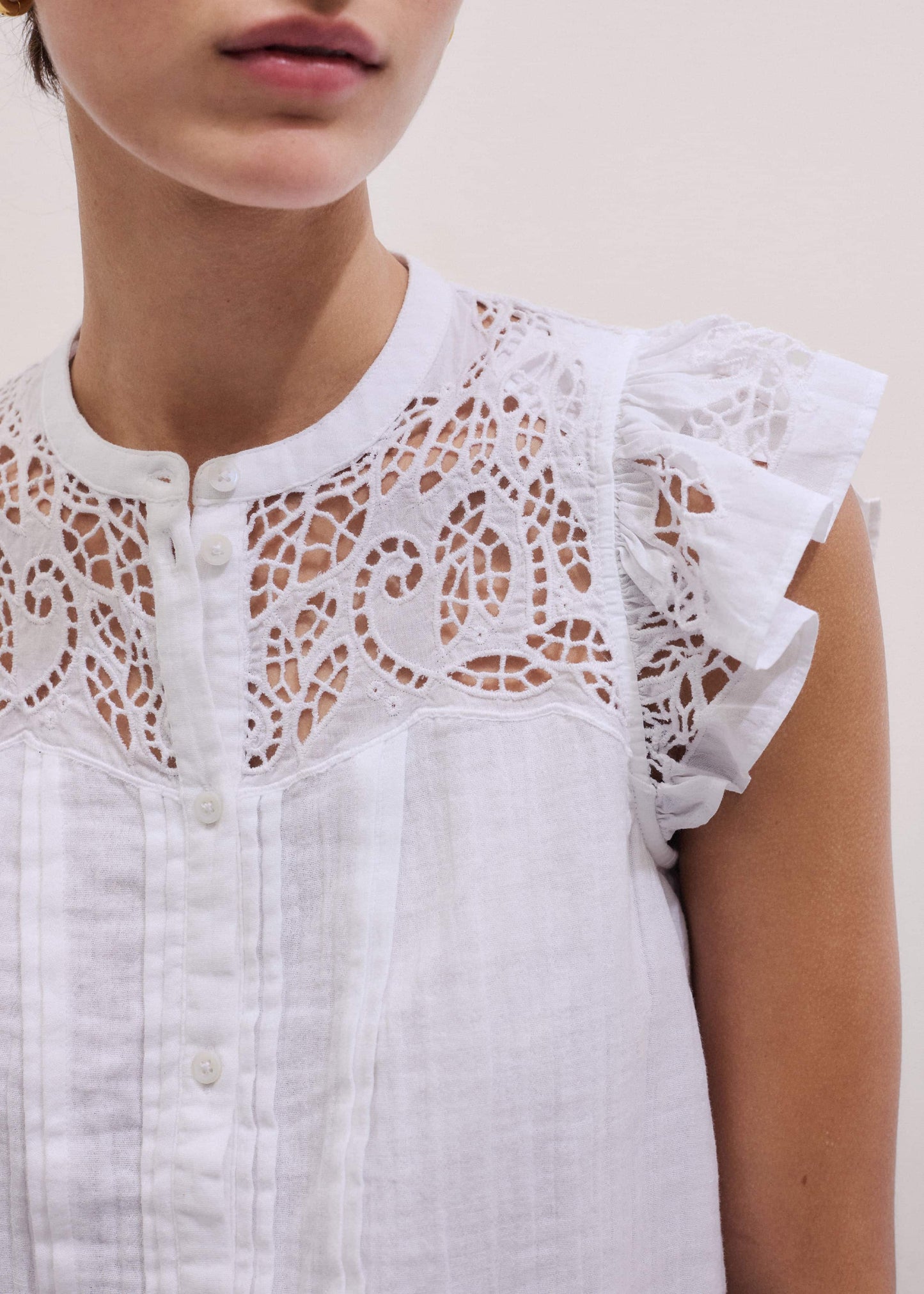 ME and EM Clothing White Cheesecloth Embroidered Swing Top