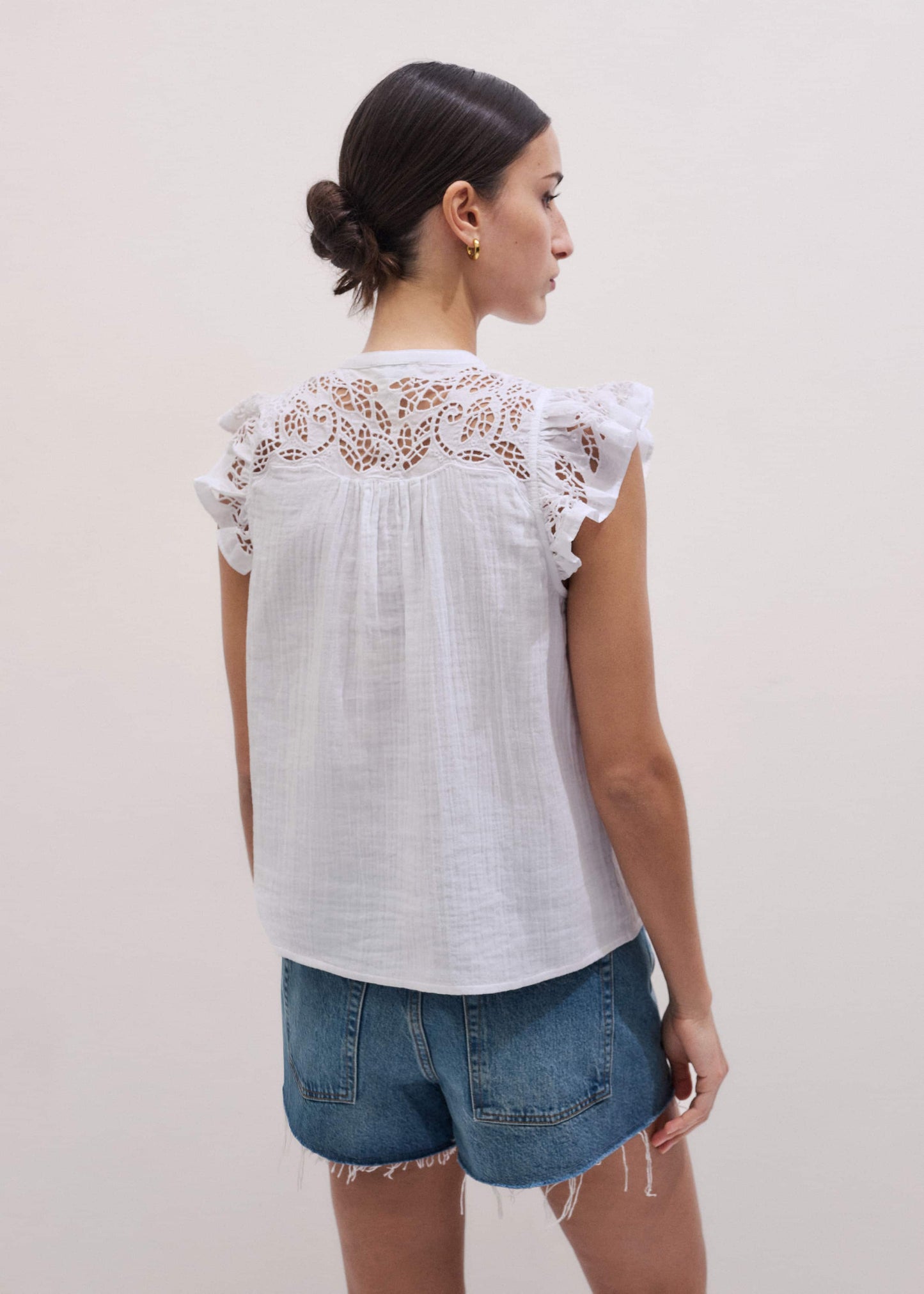 ME and EM Clothing White Cheesecloth Embroidered Swing Top