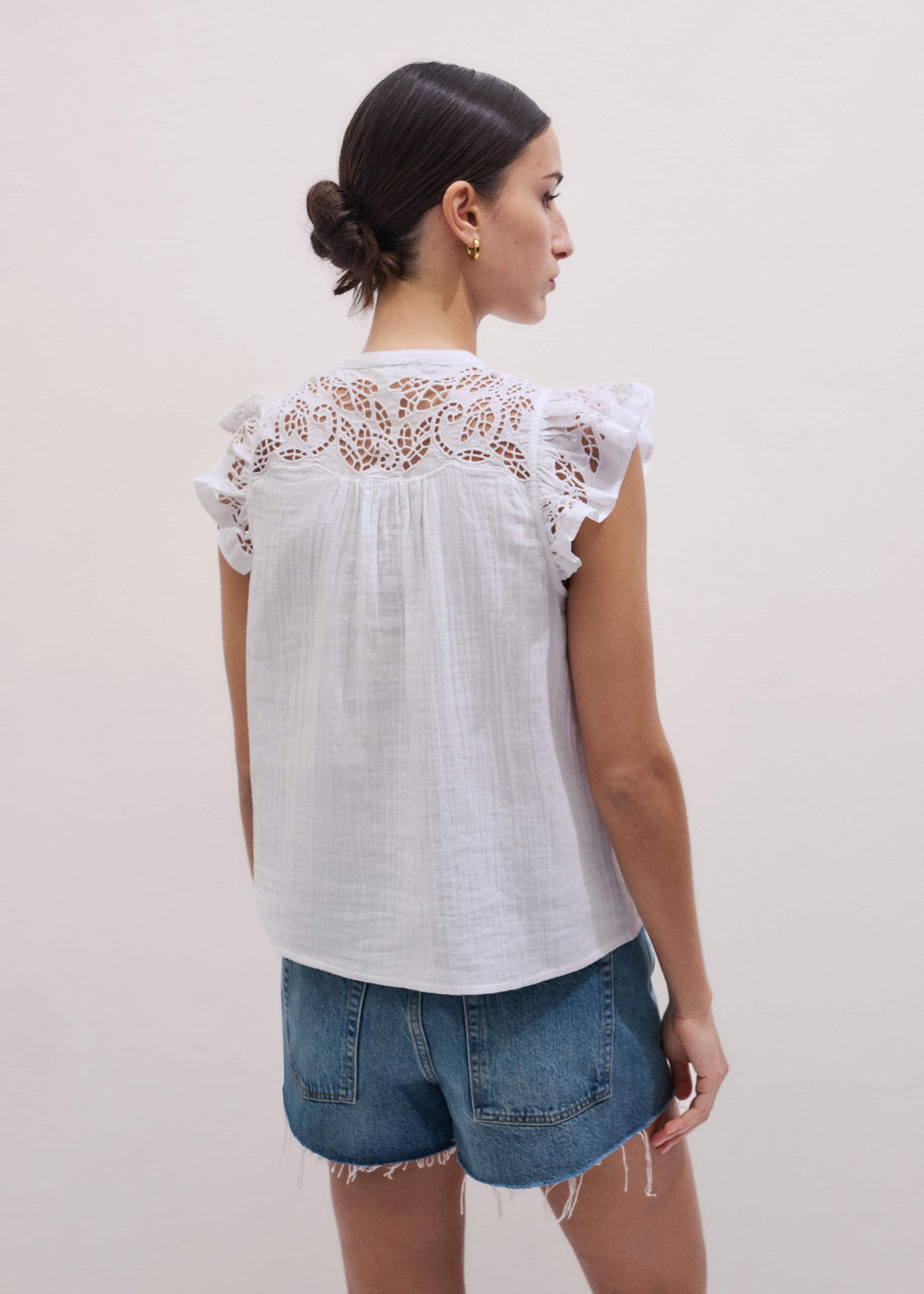 ME and EM Clothing White Cheesecloth Embroidered Swing Top
