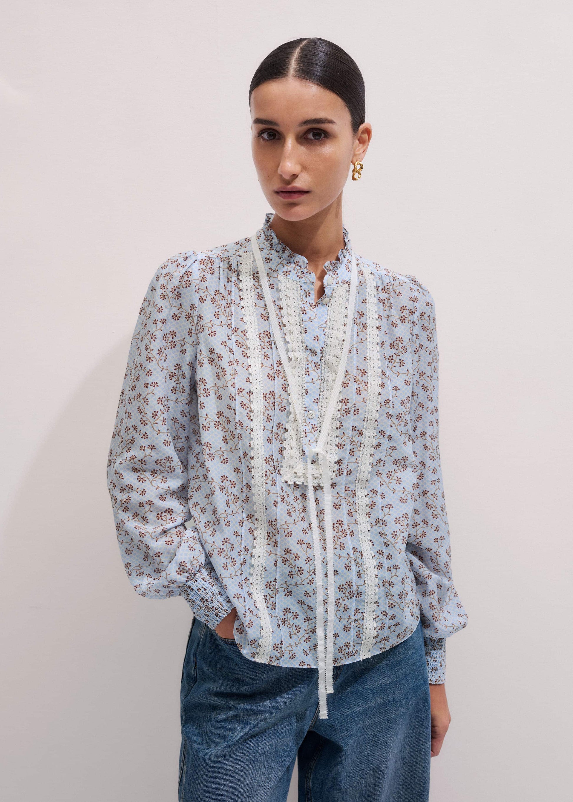 ME and EM Clothing Blue Scallop Daisy Print Trim Detail Blouse + Tie