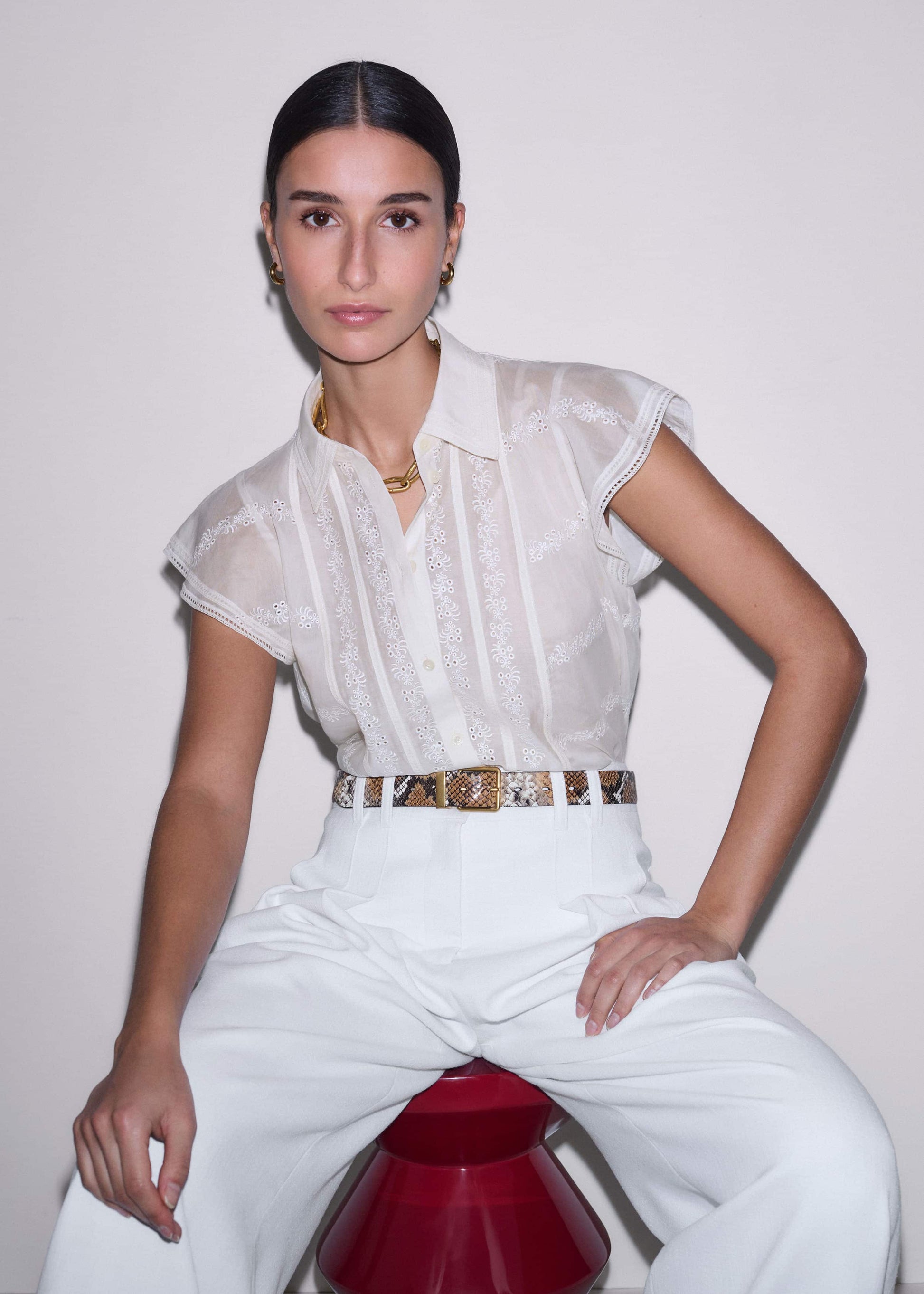 ME and EM Clothing Cream Silk Cotton Embroidery Collar Swing Blouse