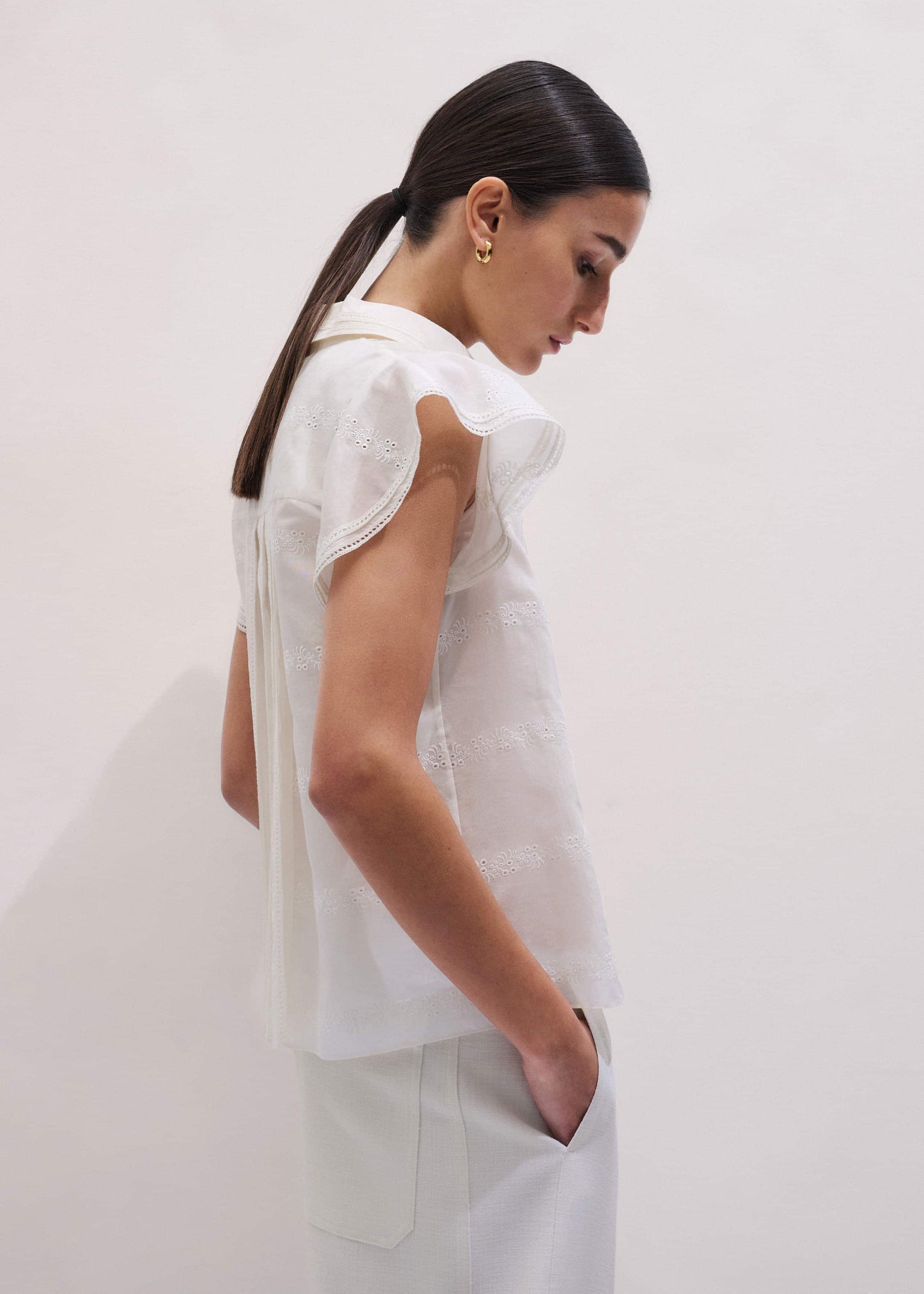 ME and EM Clothing Cream Silk Cotton Embroidery Collar Swing Blouse