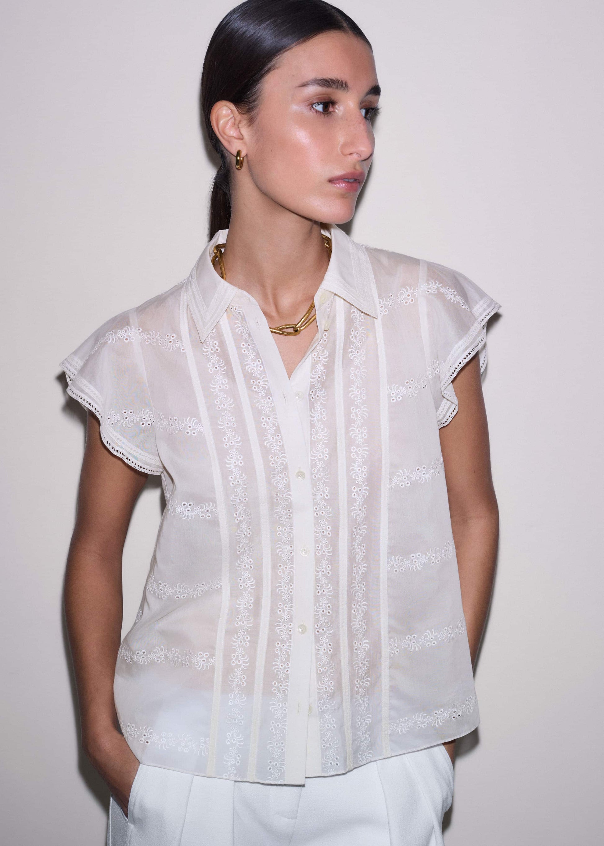 ME and EM Clothing Cream Silk Cotton Embroidery Collar Swing Blouse