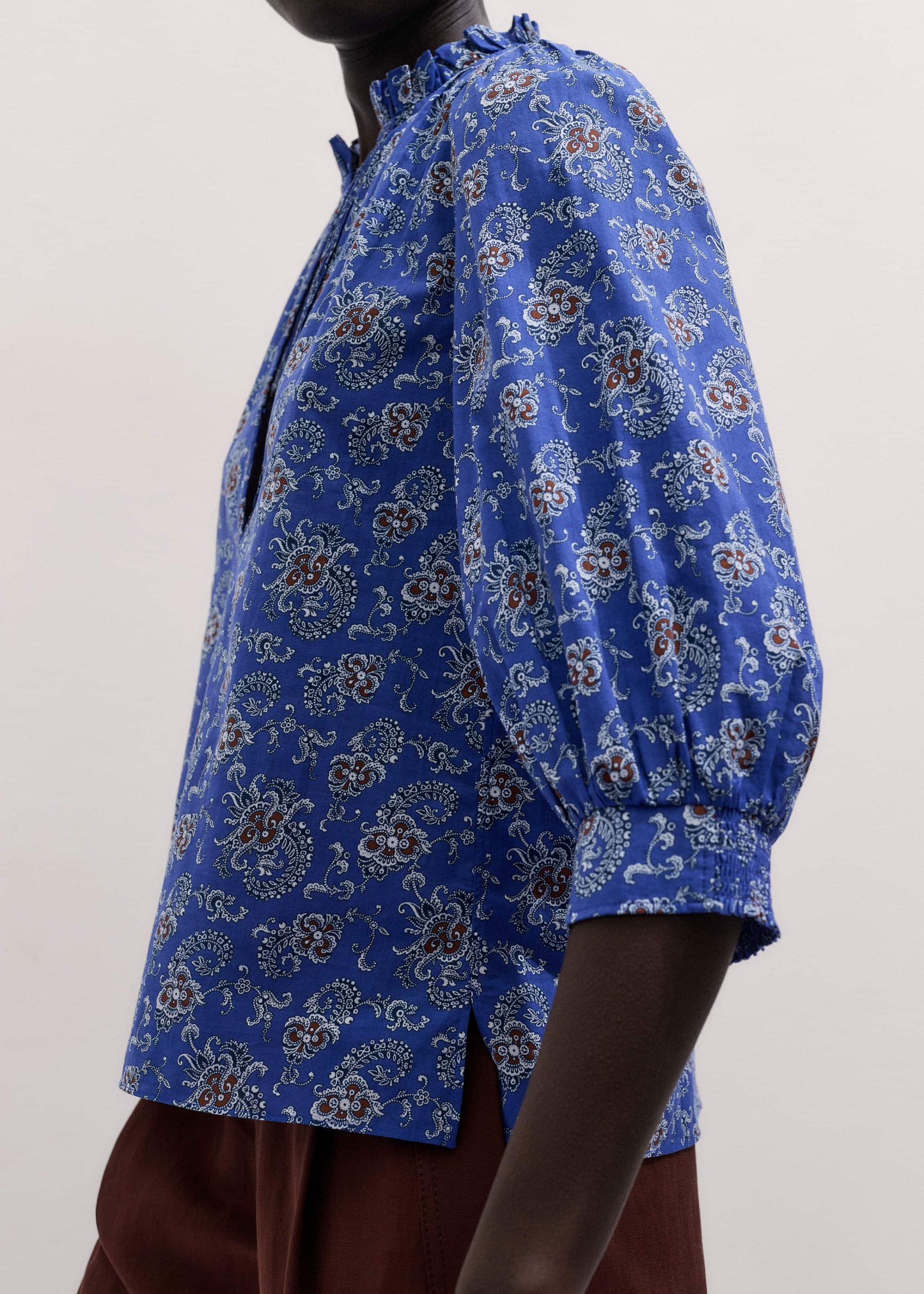 ME and EM Clothing Blue Paisley Print Straight Blouse