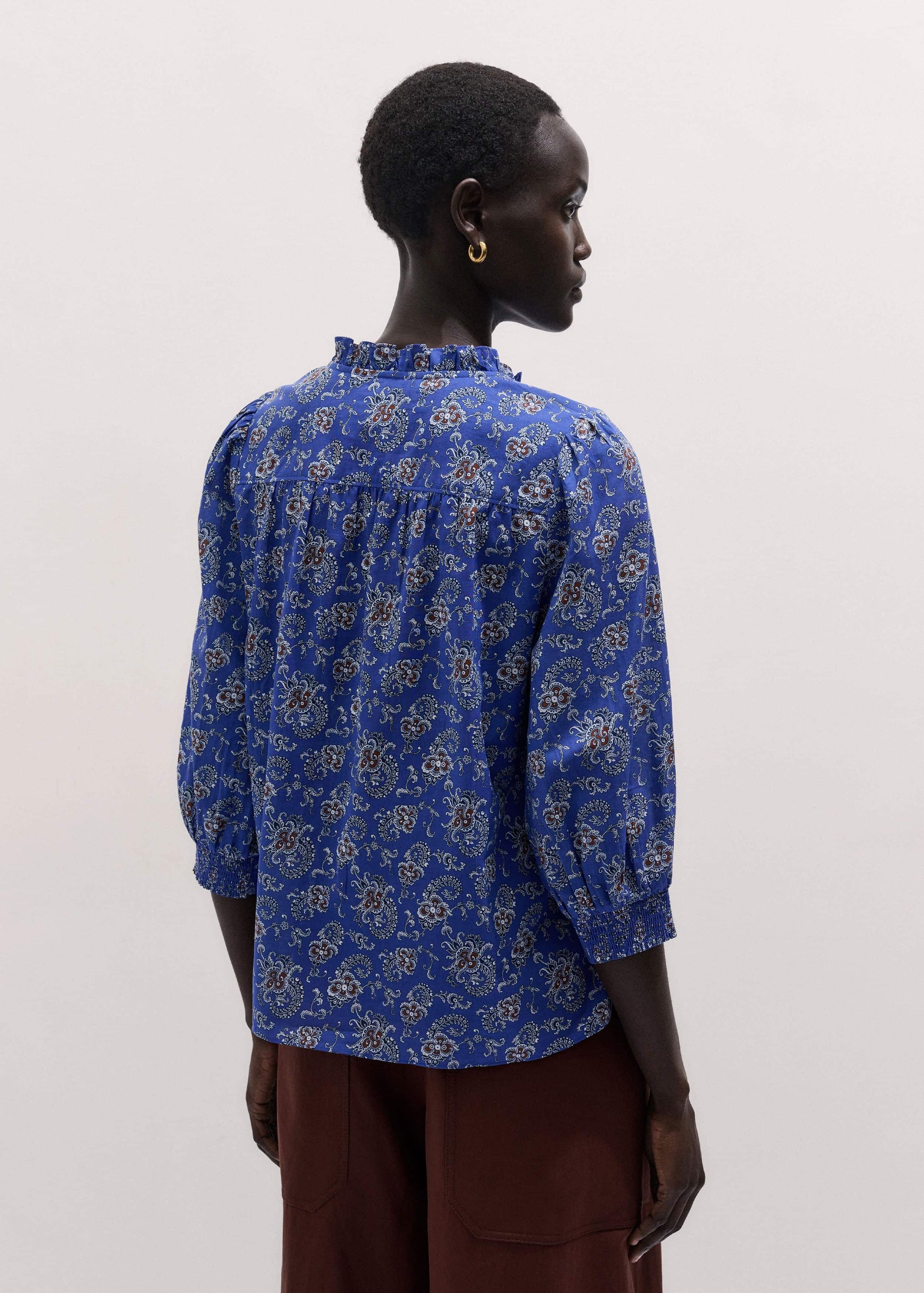 ME and EM Clothing Blue Paisley Print Straight Blouse