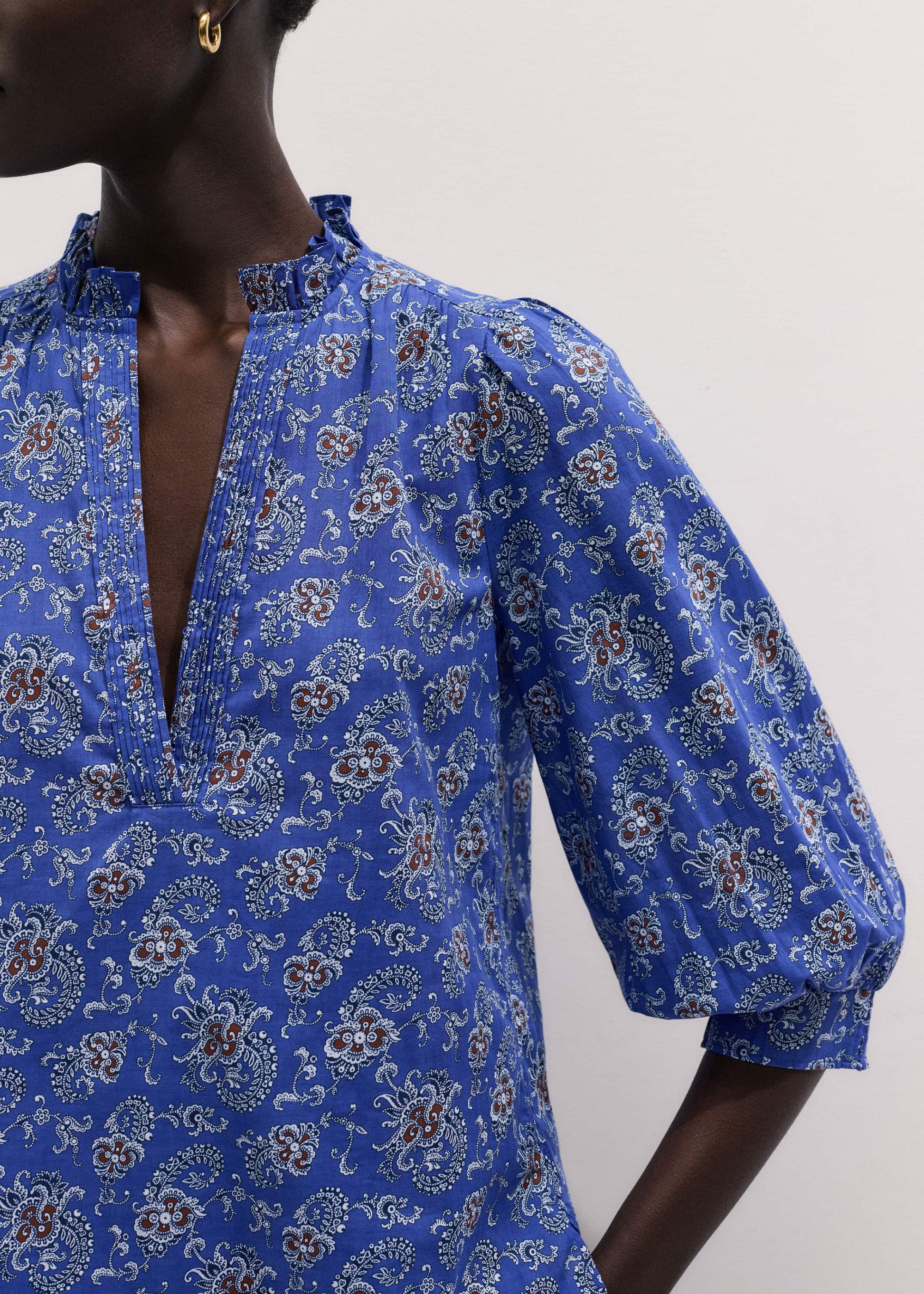 ME and EM Clothing Blue Paisley Print Straight Blouse