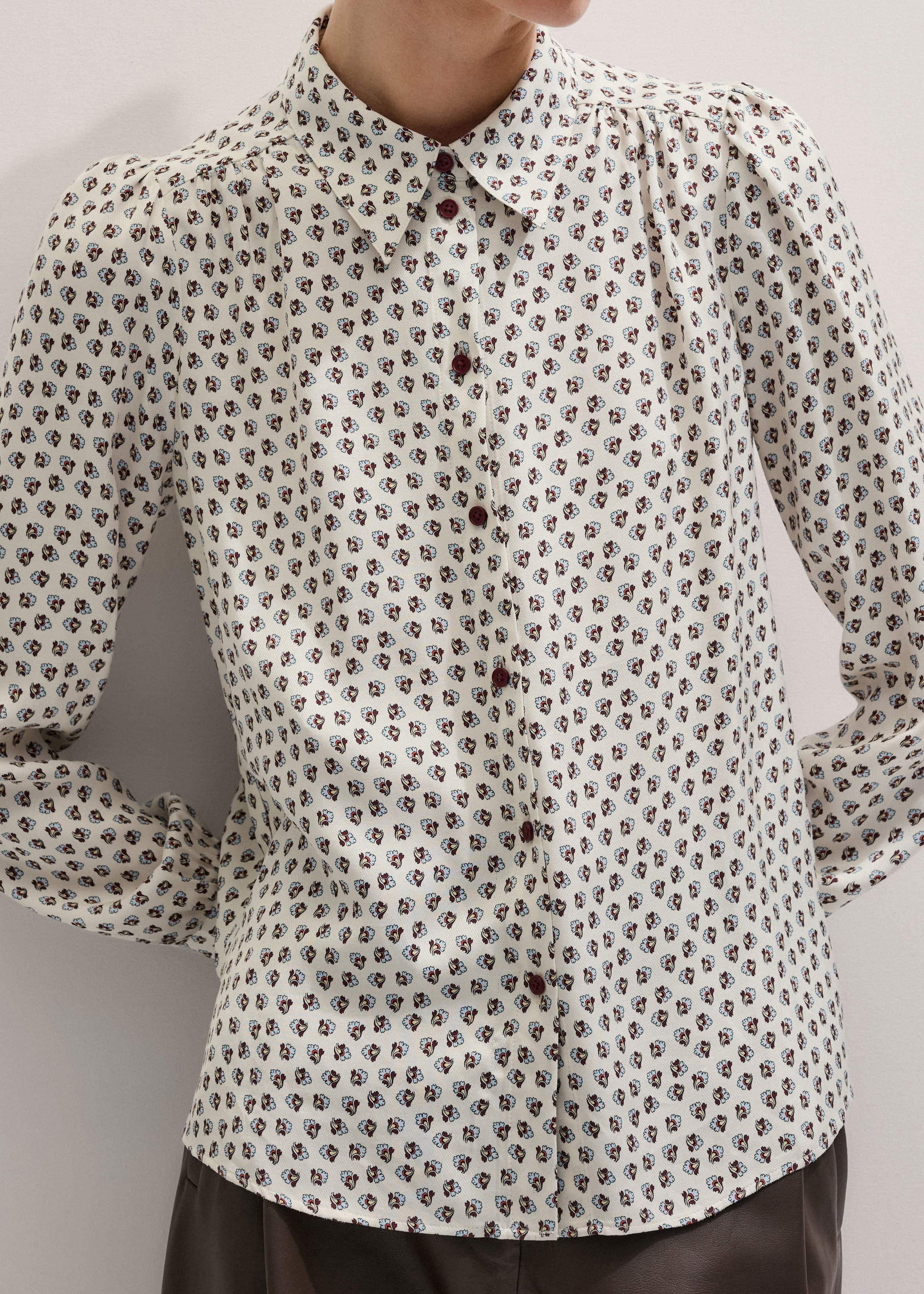 ME and EM Clothing Cream Micro Paisley Print Blouse + Tie