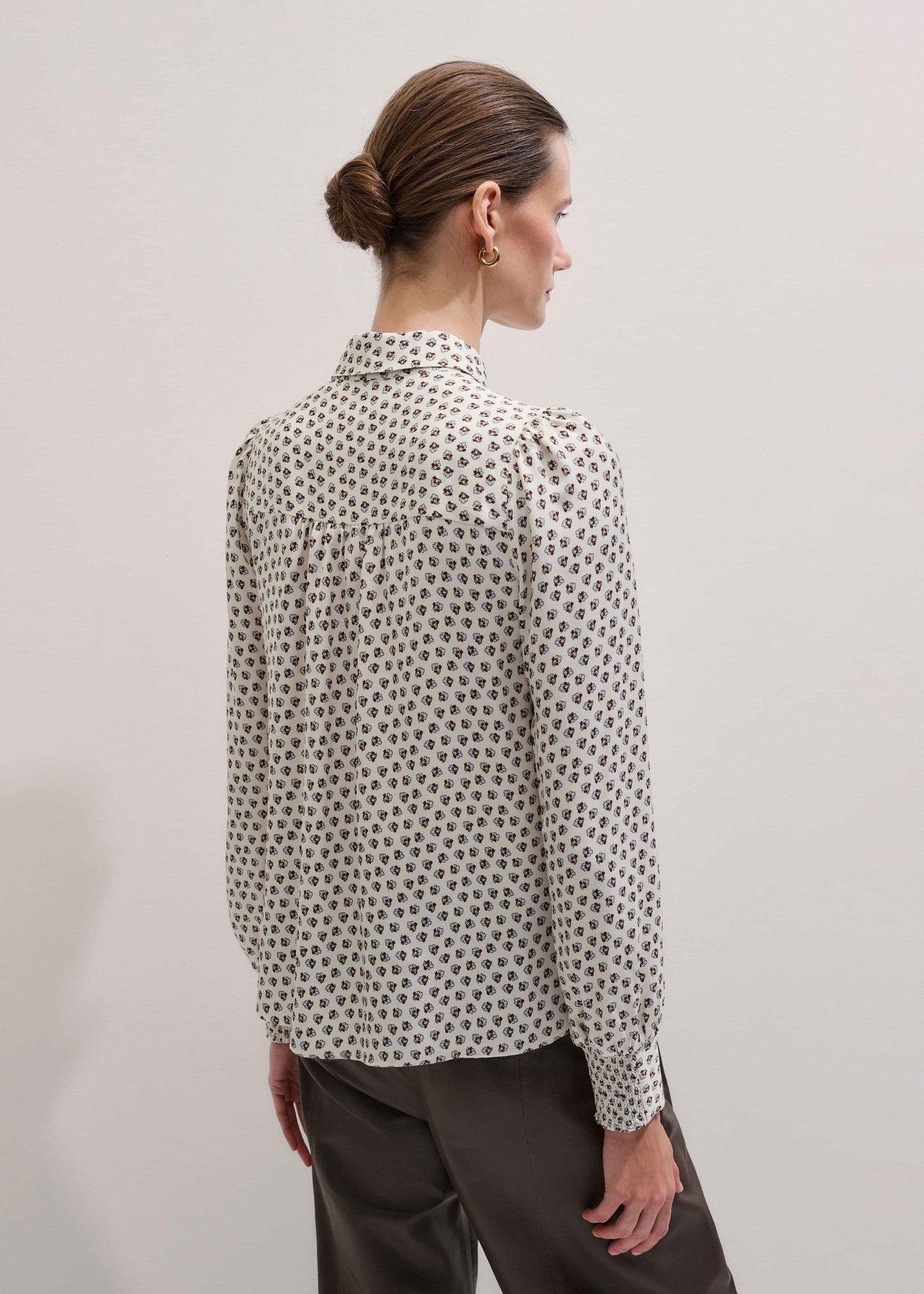 ME and EM Clothing Cream Micro Paisley Print Blouse + Tie