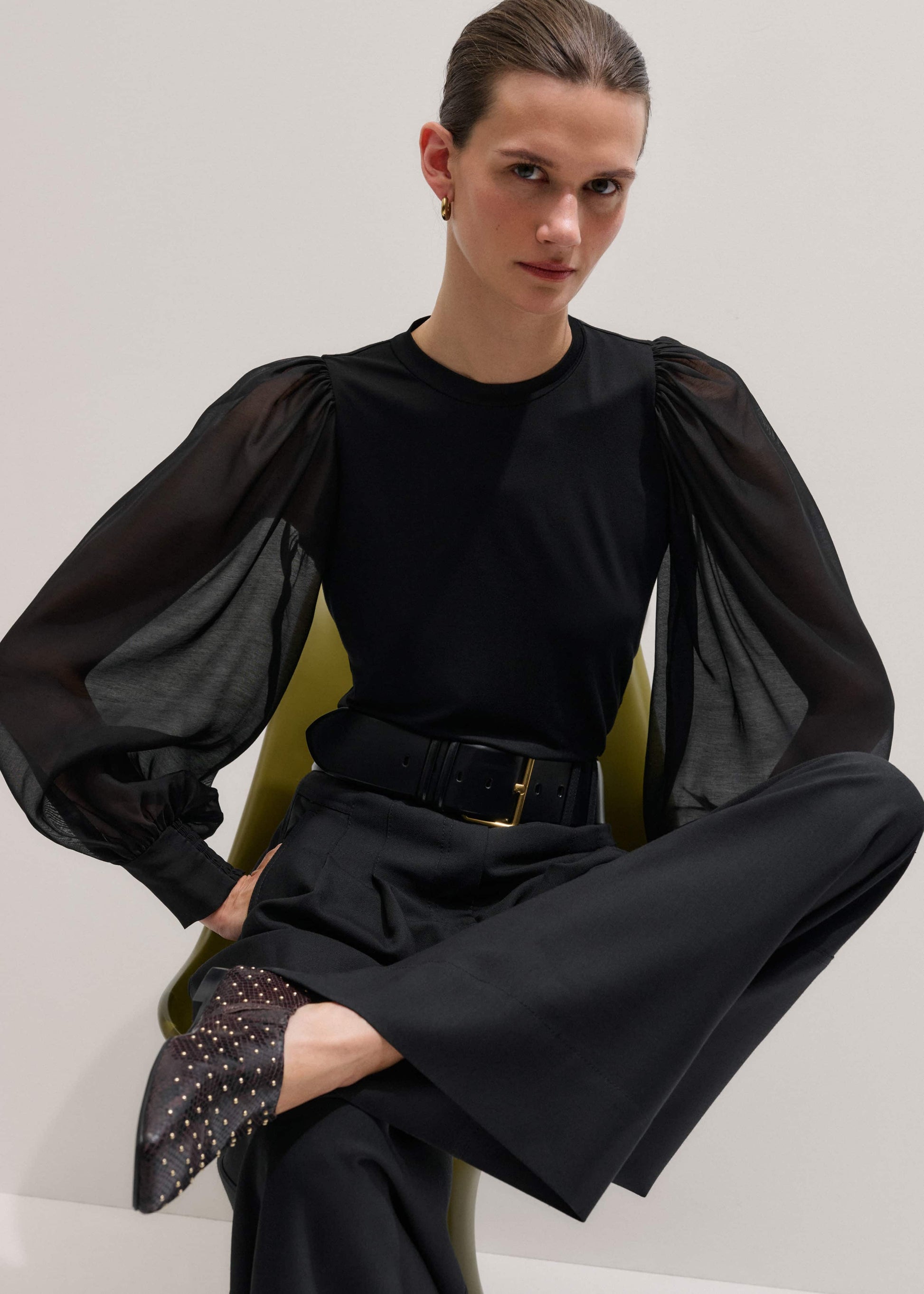 ME and EM Clothing Black Balloon Sleeve Slim Layering Top