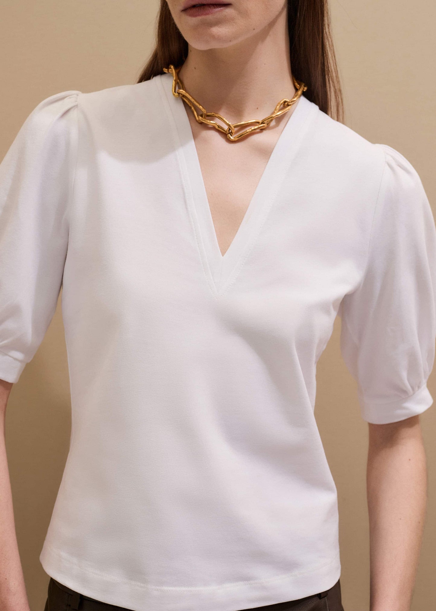 ME and EM Clothing White Feminine Sleeve V-Neck Tee