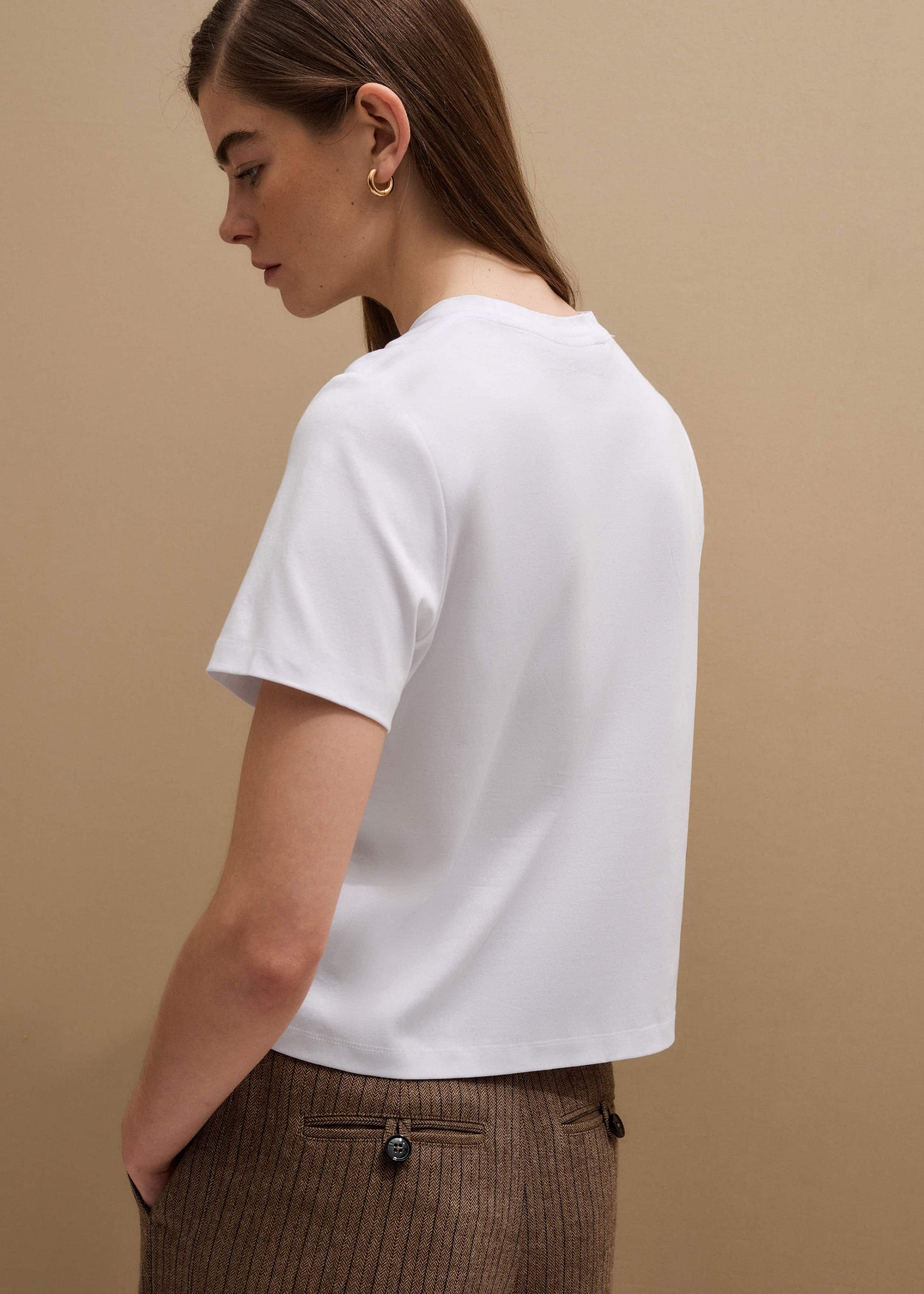 ME and EM Clothing White Under Suit Tailoring Tee