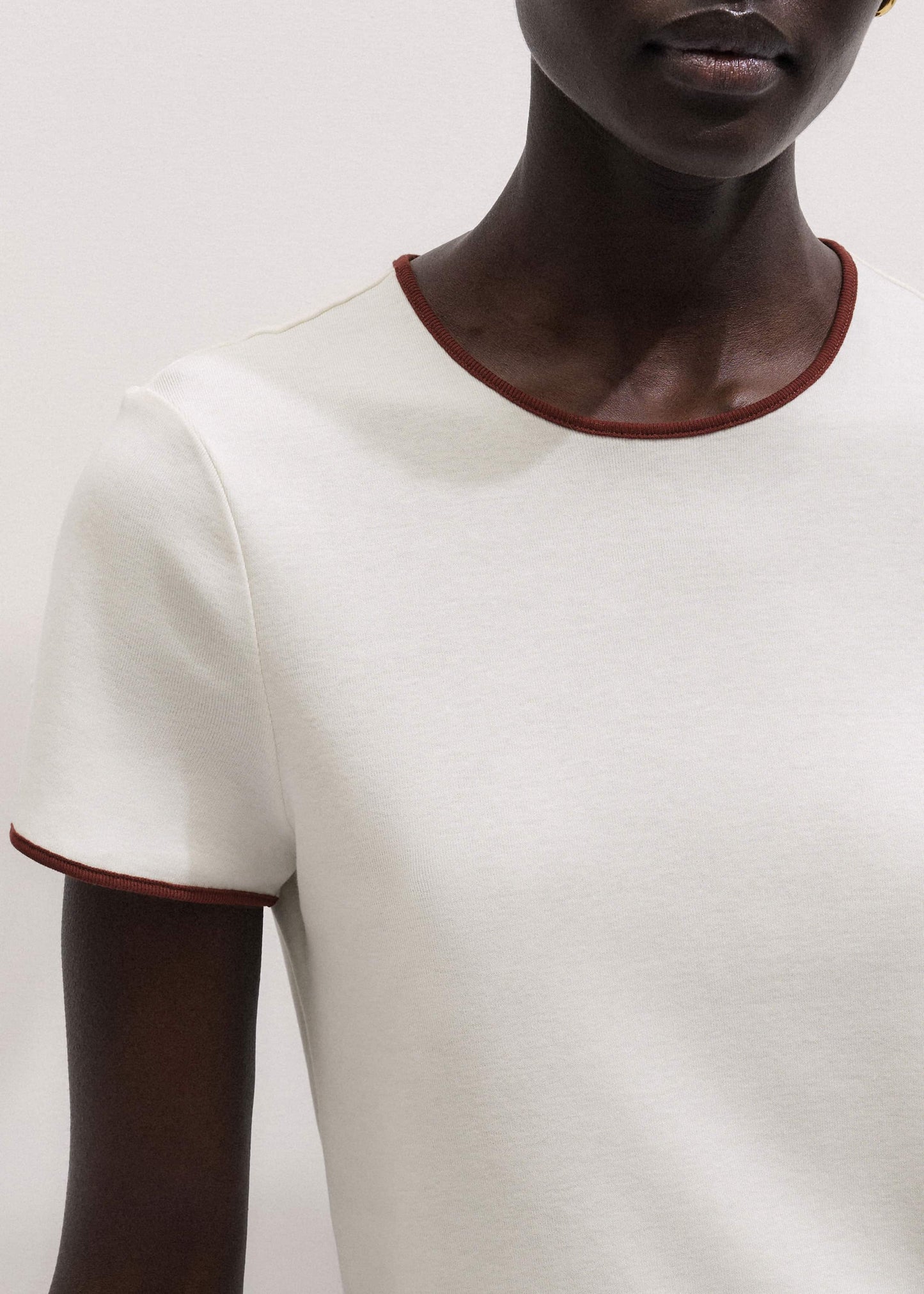 ME and EM Clothing Cream Contrast Trim Slim Tee