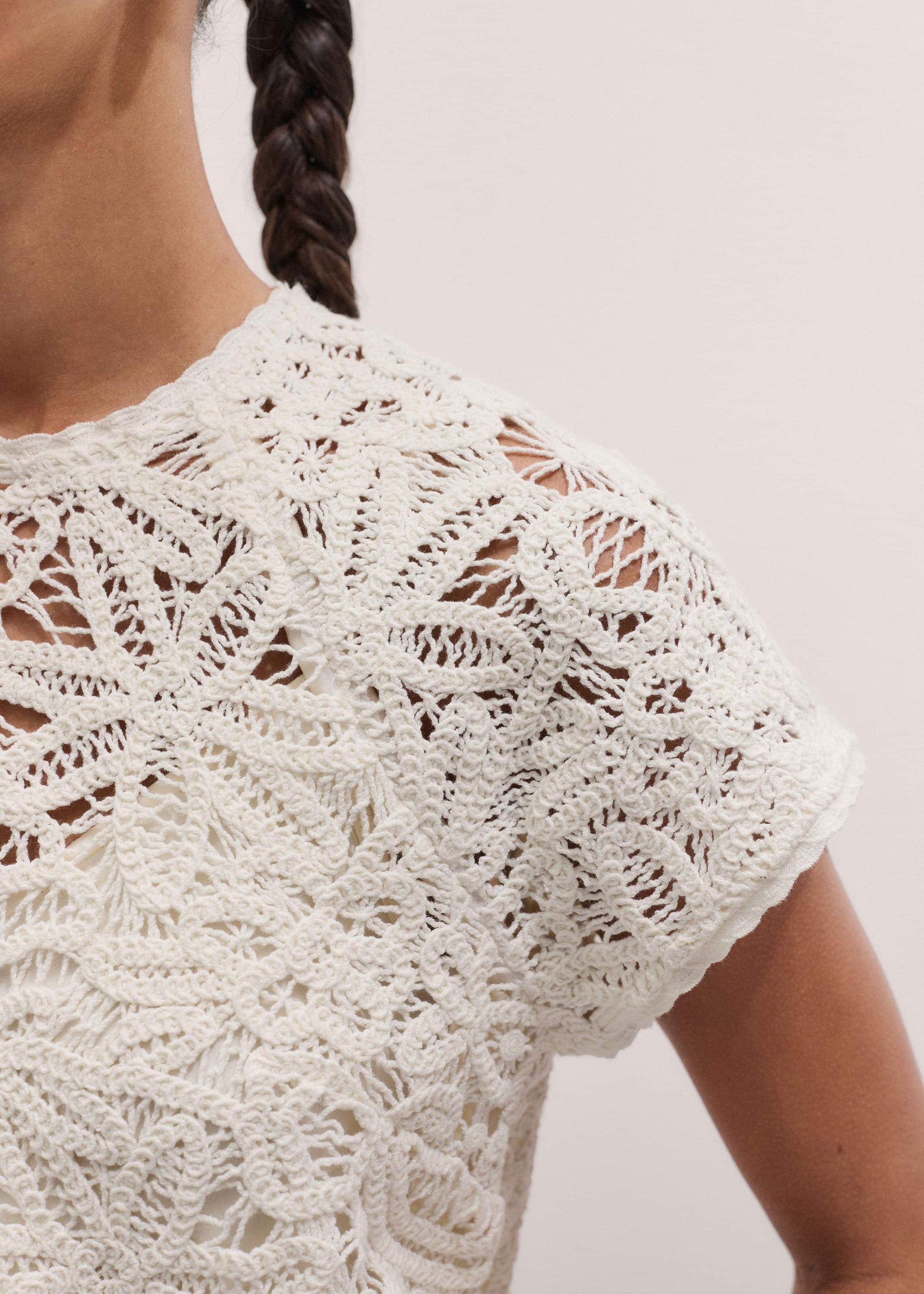ME and EM Clothing Cream Lace Crochet Crop Tee