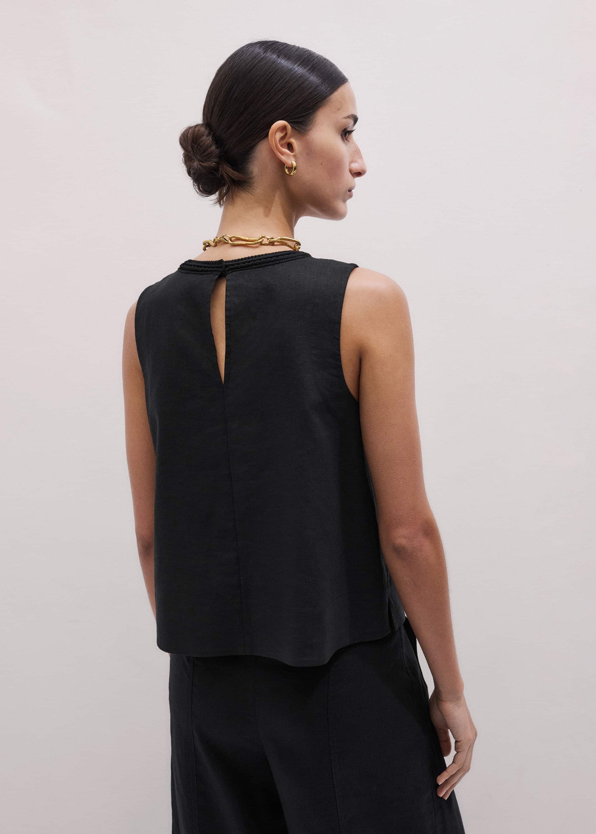 ME and EM Clothing Black Crochet Trim Crop Top