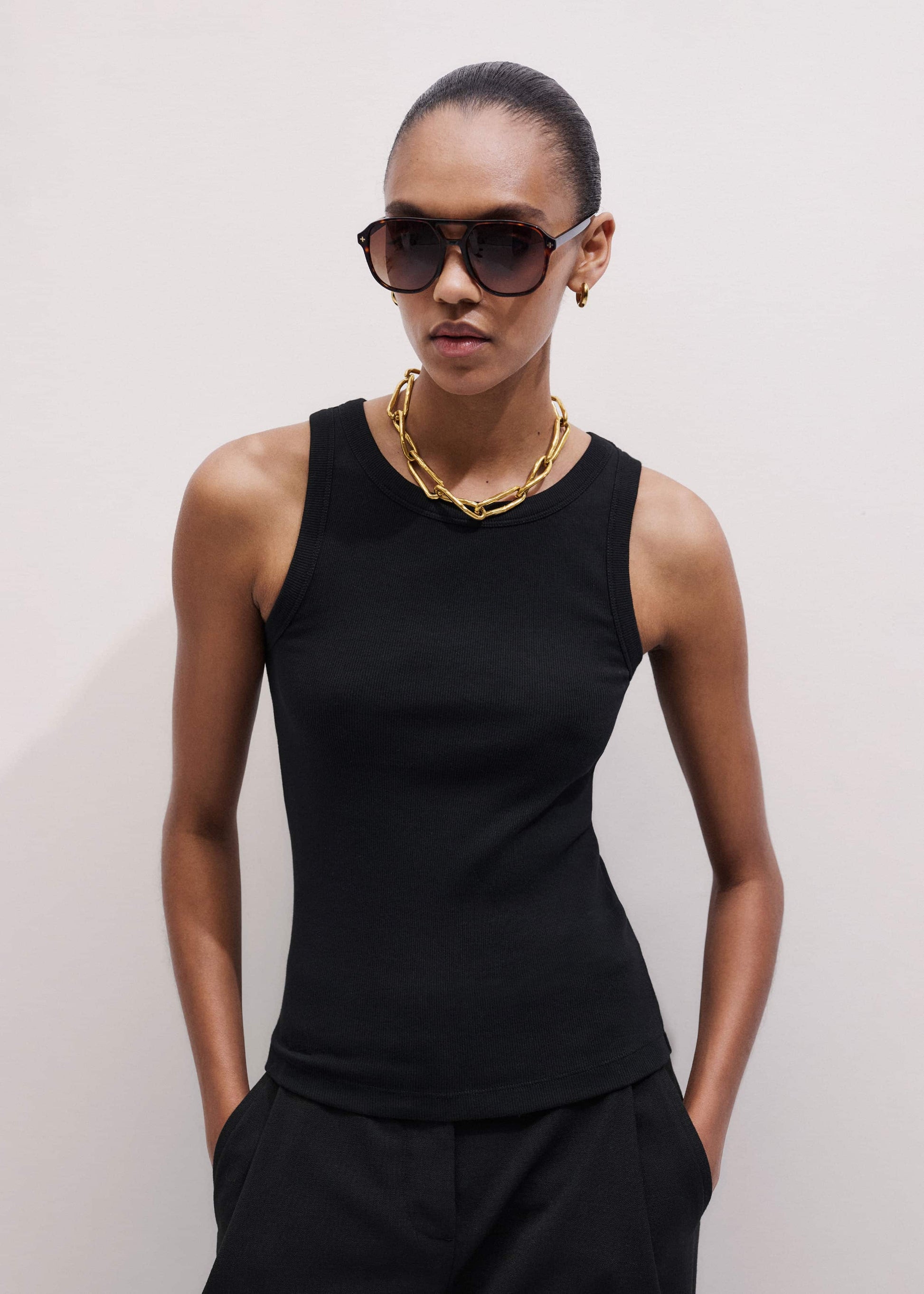 ME and EM Clothing Black Ultimate Crew Neck Tank