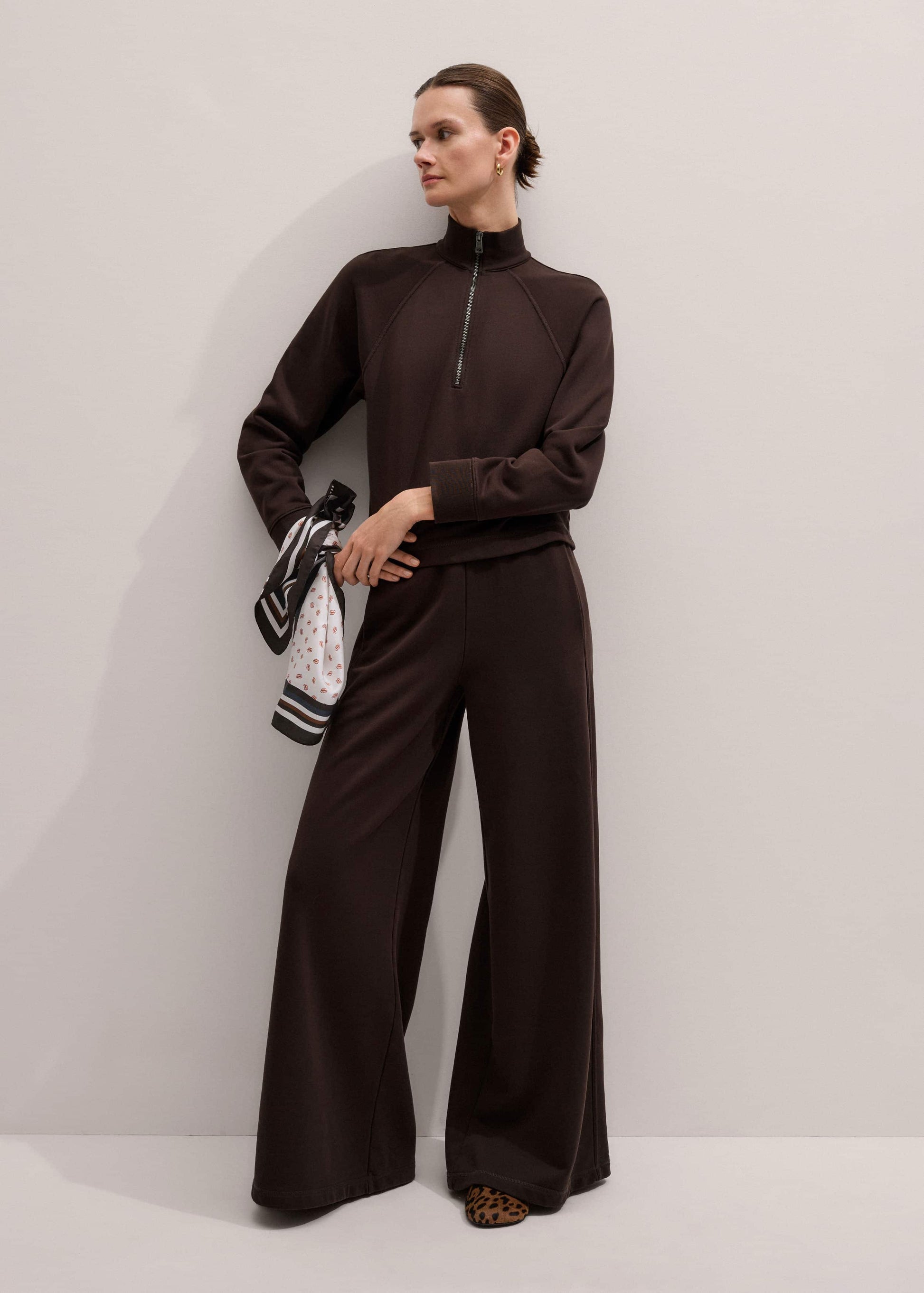 ME and EM Clothing Brown Sweatshirt Cropped Funnel Neck Top
