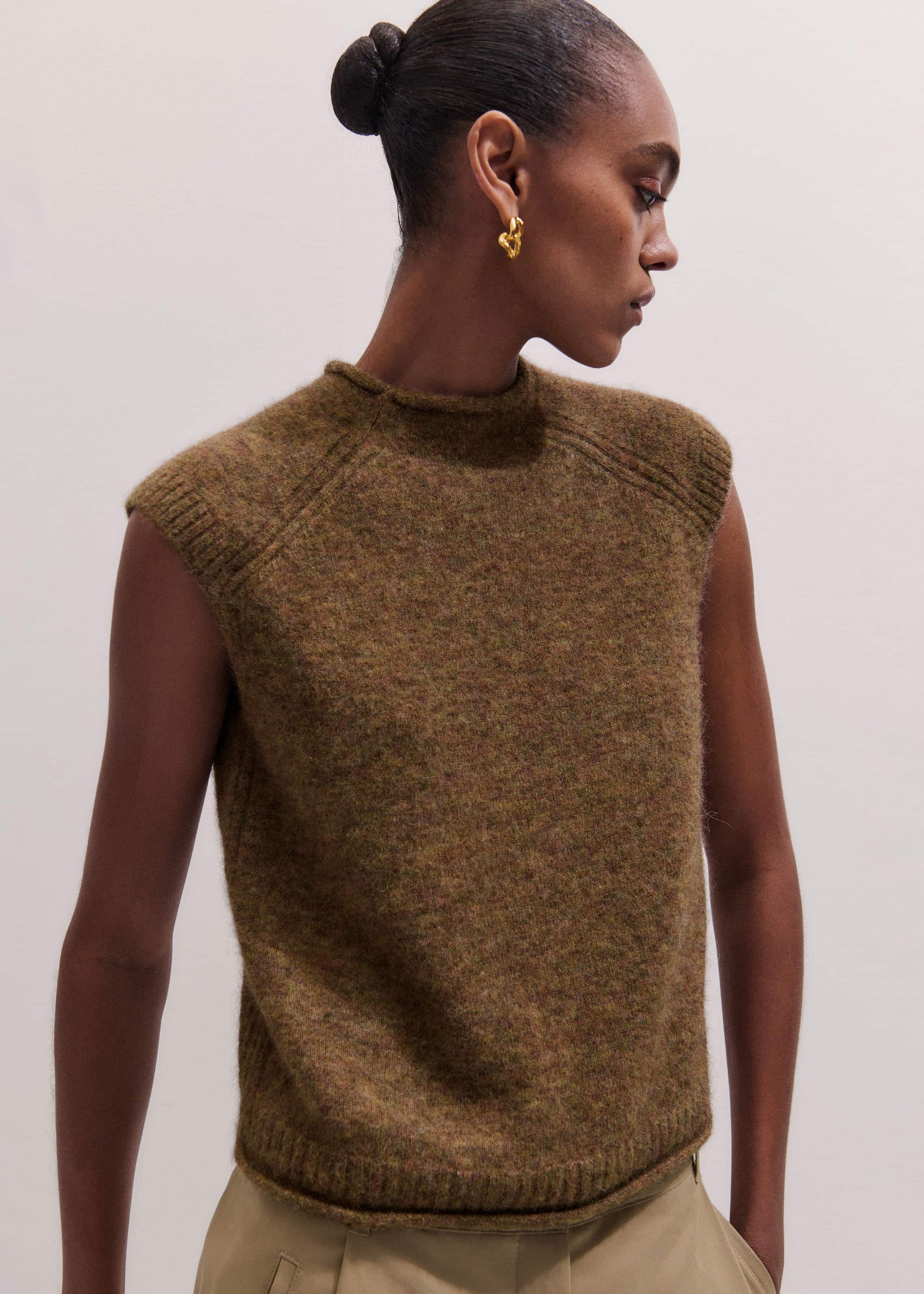 ME and EM Clothing Brown Roll Trim Straight Layering Sweater Vest