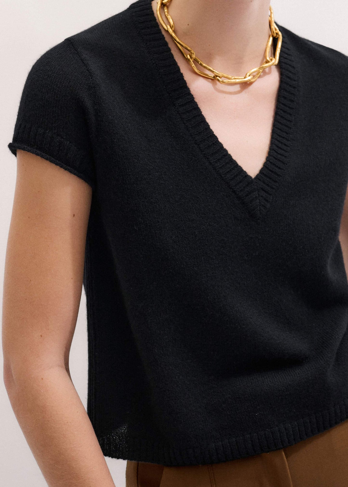 ME and EM Clothing Black Cashmere V-Neck Shrunken Baby Tee