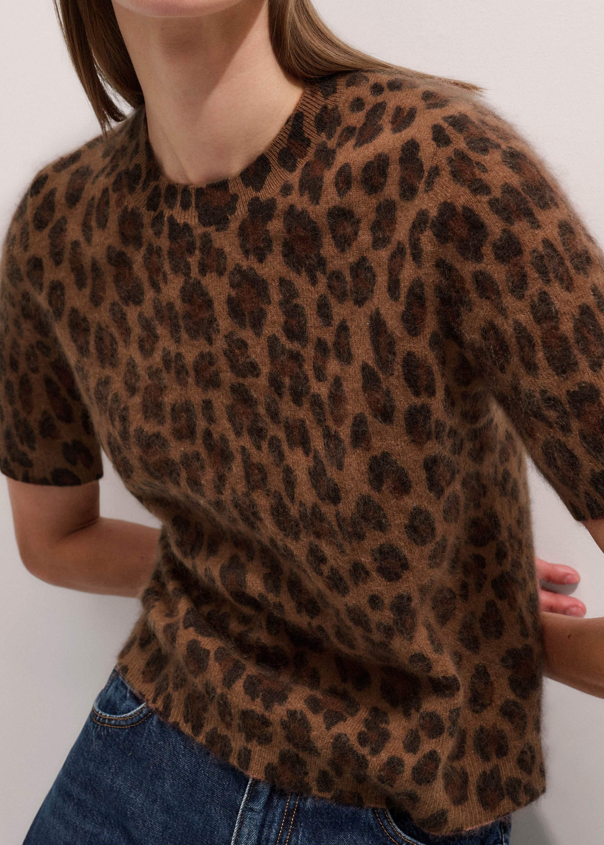 ME and EM Clothing Brown Merino Cashmere Leopard Print Straight Knit Tee