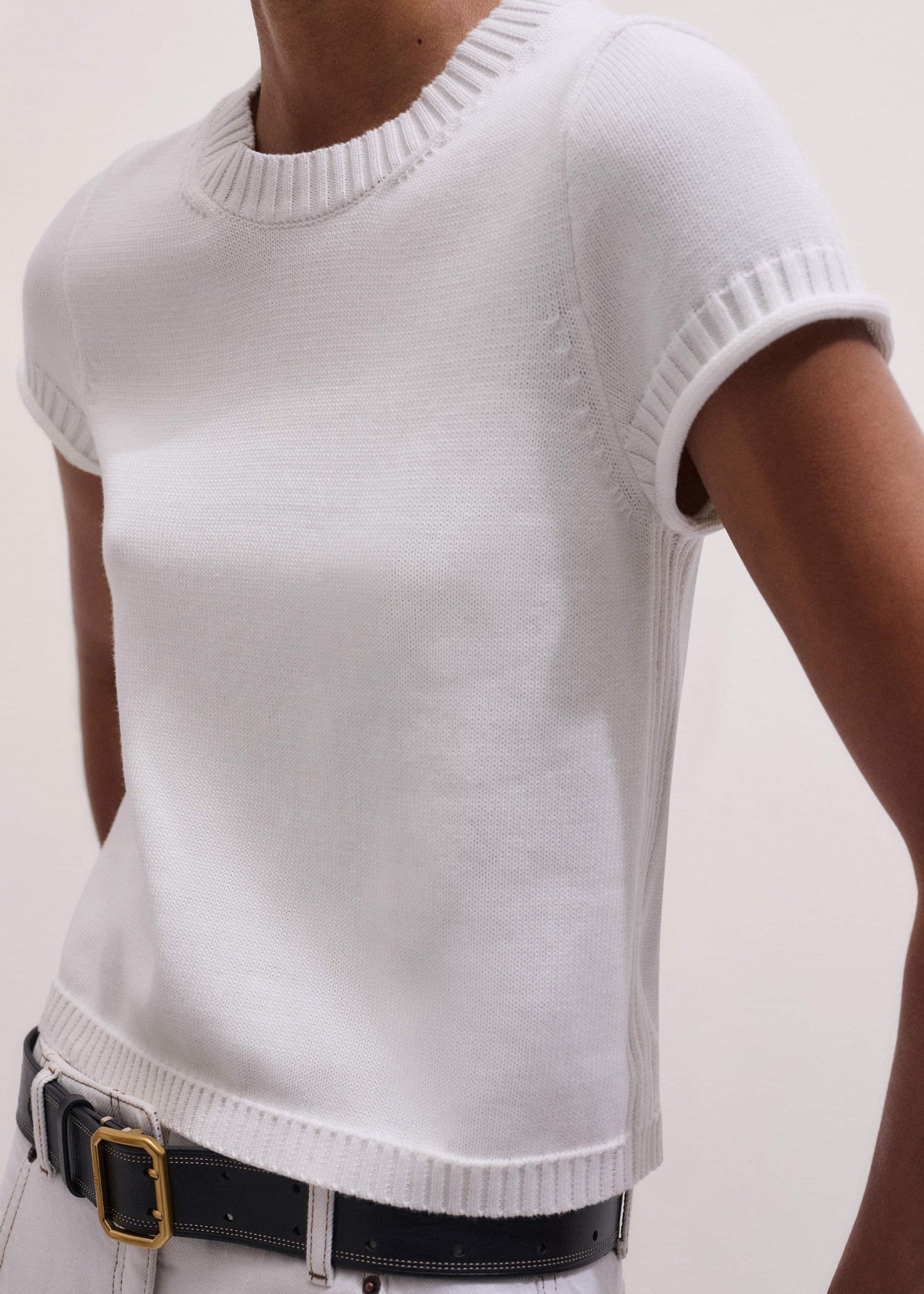 ME and EM Clothing White Shrunken Straight Knit Baby Tee