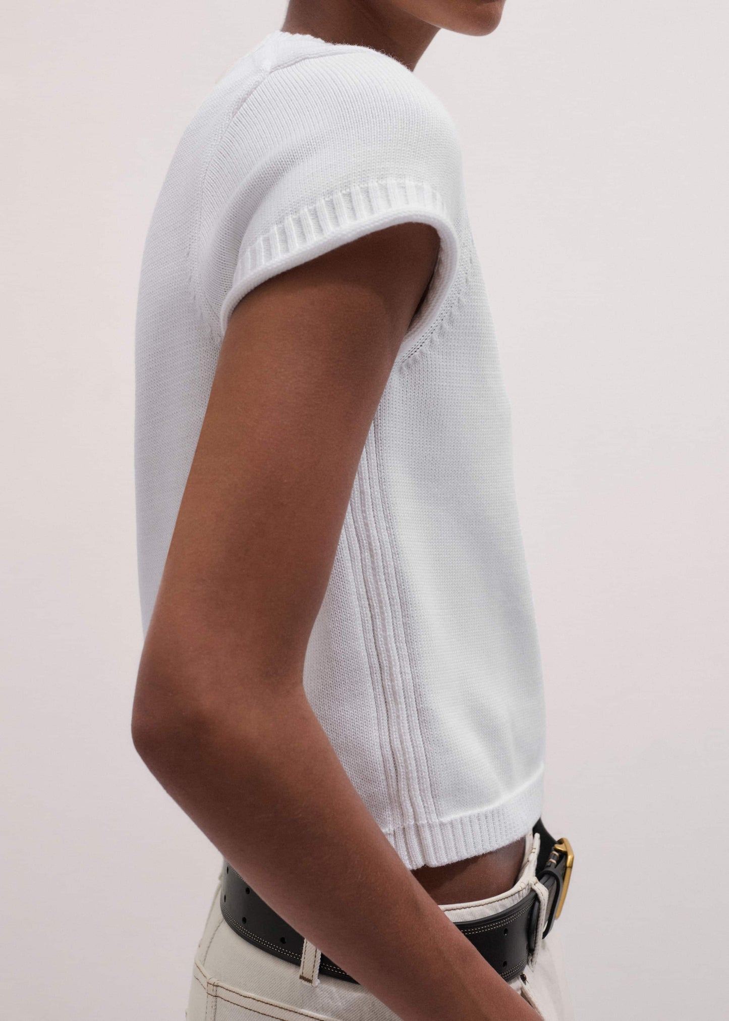 ME and EM Clothing White Shrunken Straight Knit Baby Tee
