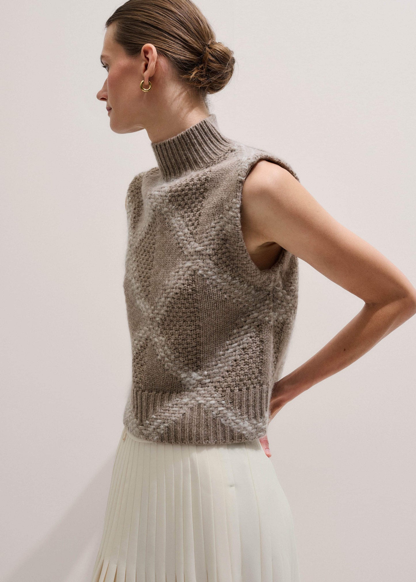 ME and EM Clothing Brown Merino Statement Textured Argyle Sweater Vest