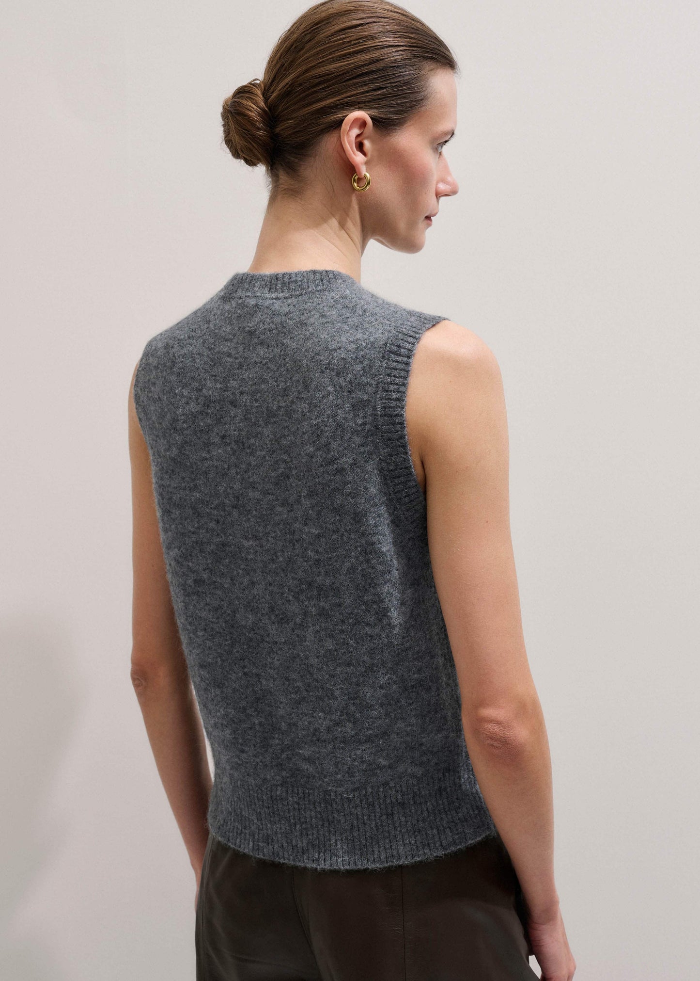 ME and EM Clothing Grey Henley Straight Knit Vest