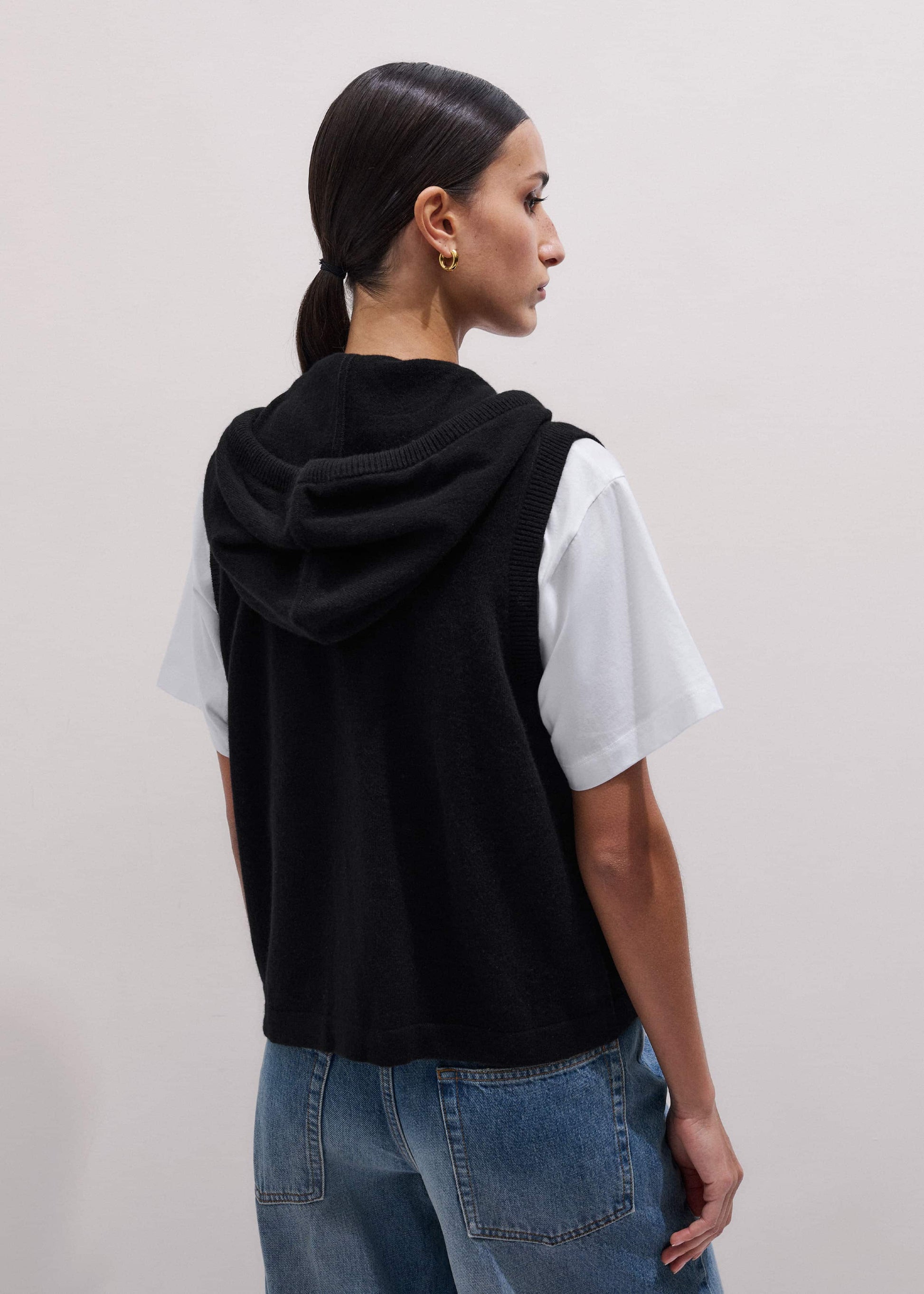 ME and EM Clothing Black Cashmere Sleeveless Relaxed Zip Hoodie