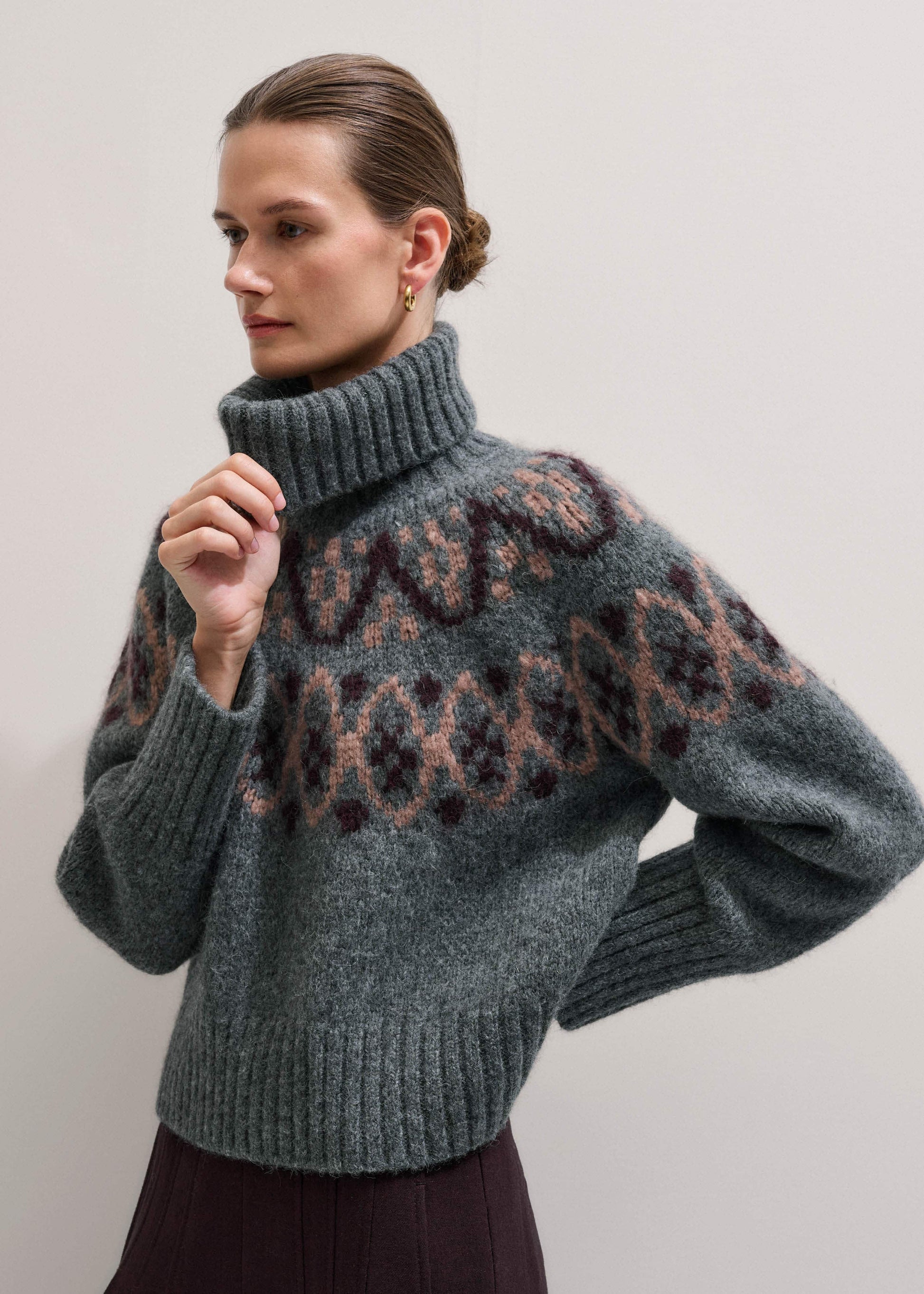 ME and EM Clothing Gray Fairisle Jacquard Relaxed Sweater + Snood