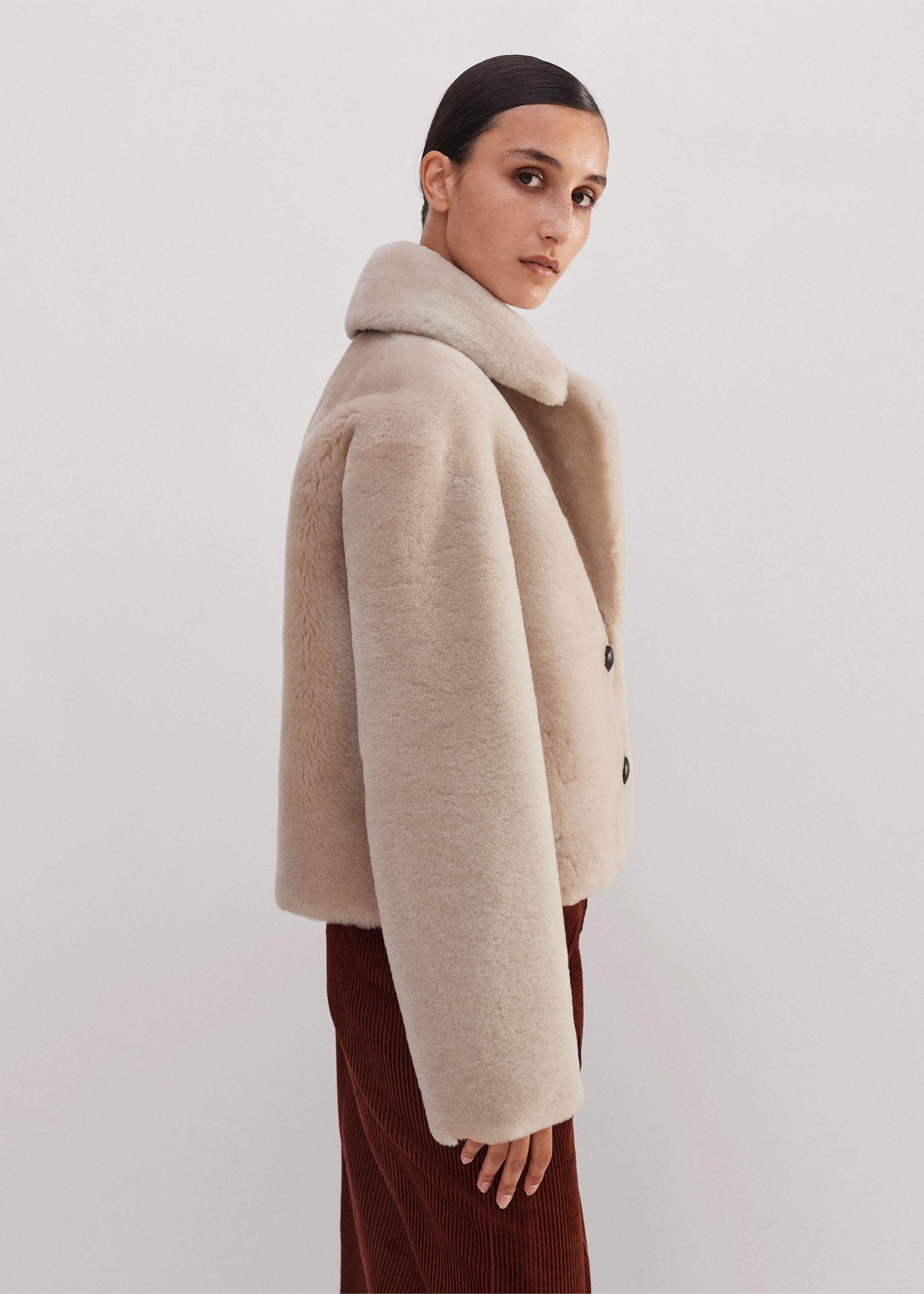 ME and EM Clothing Cream Luxe Short Shearling Coat | Shearling Coats