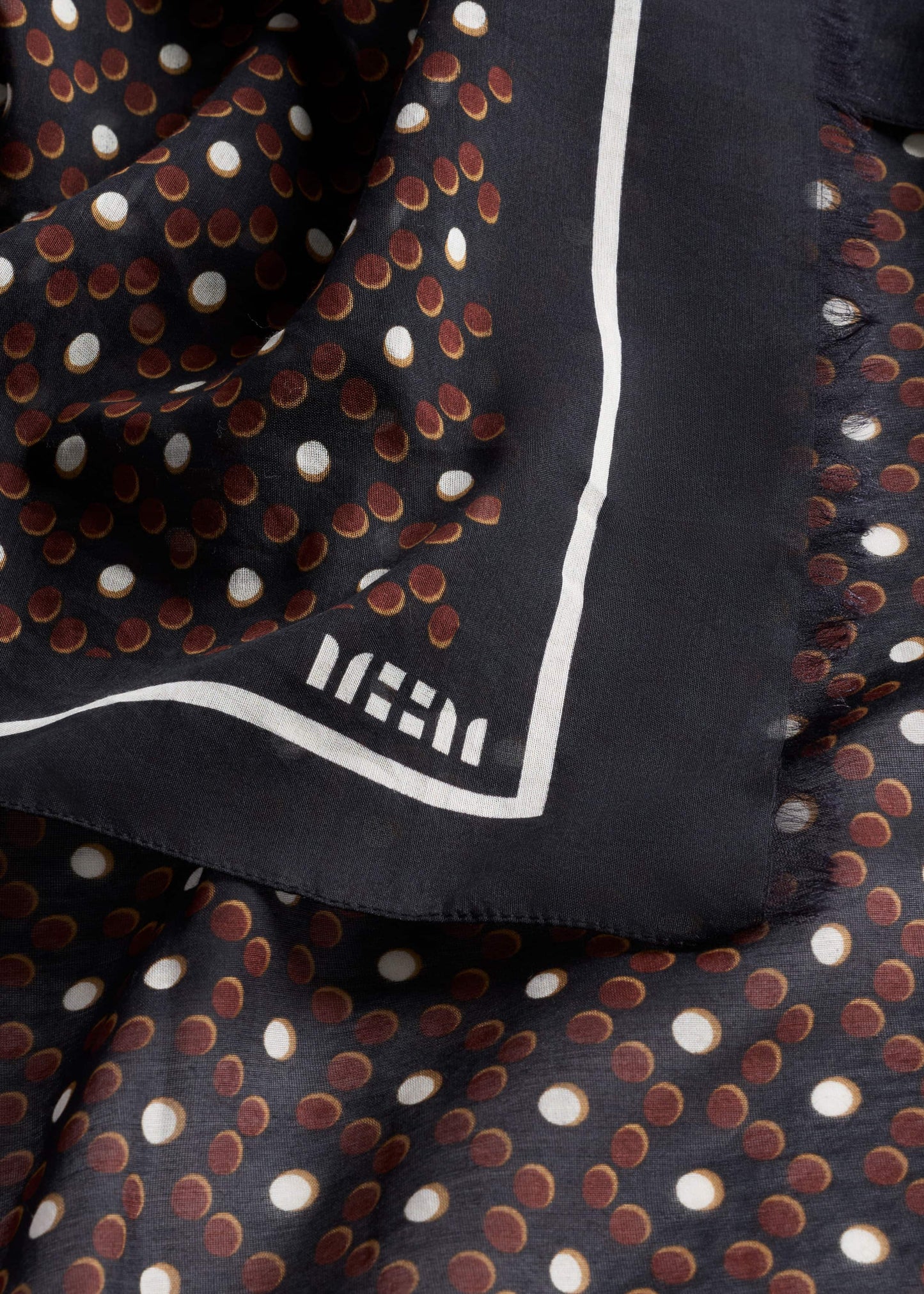 ME and EM Clothing Black Geometric Sarong
